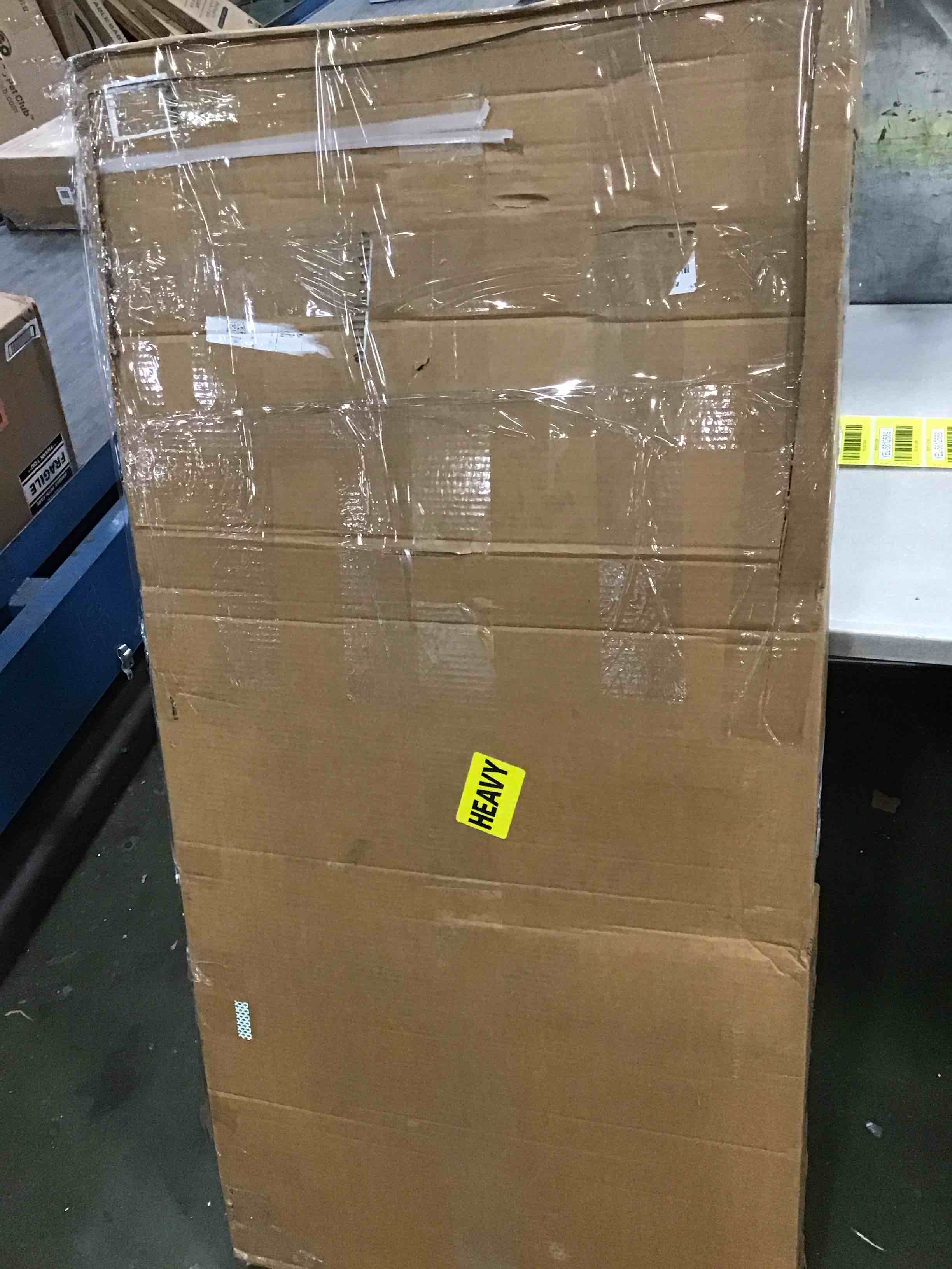 https://s3.amazonaws.com/lotting-images-prod/bidfta/YEL5812584_1706038859491.jpeg