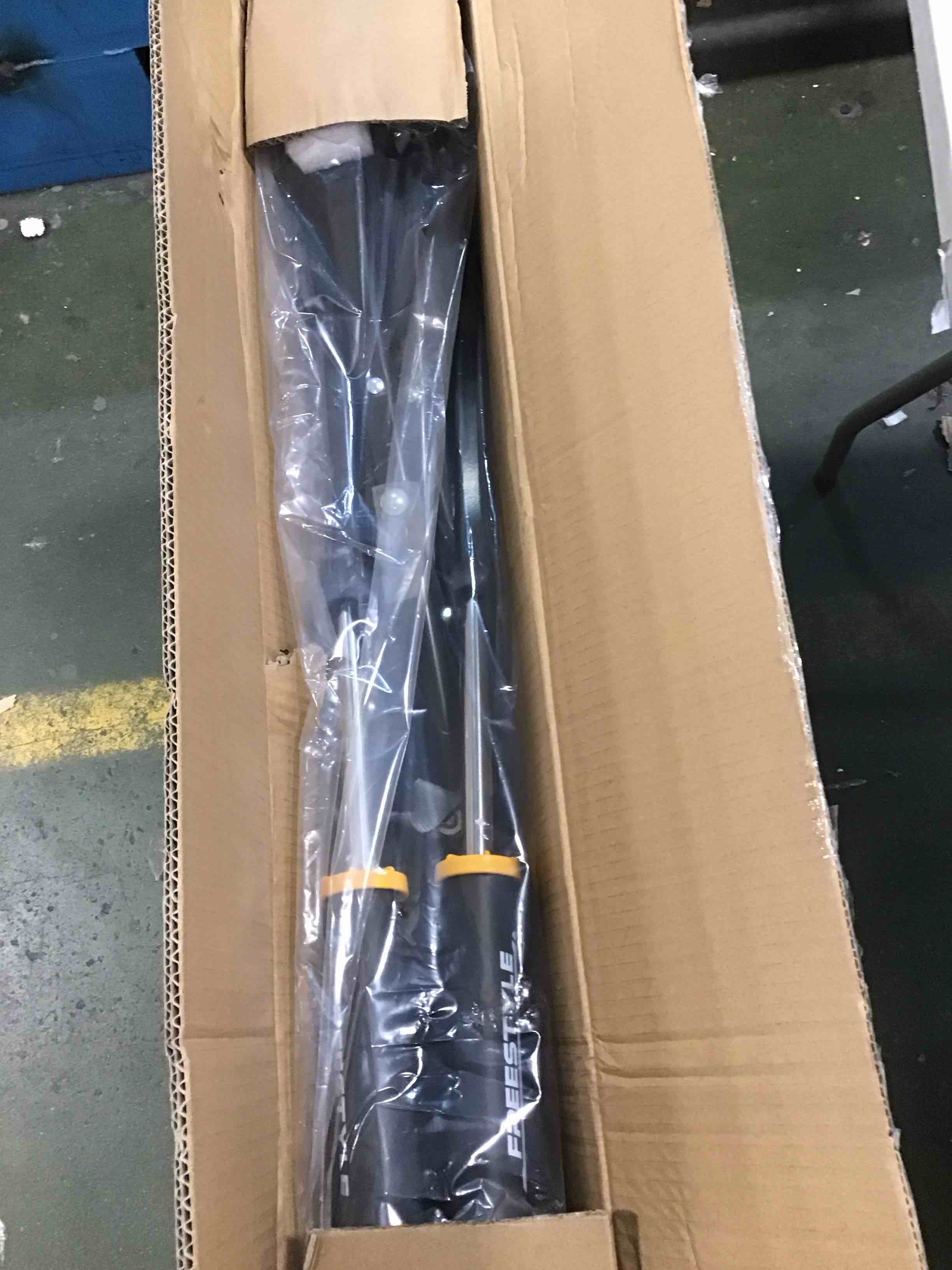 https://s3.amazonaws.com/lotting-images-prod/bidfta/YEL5812642_1706043785093.jpeg