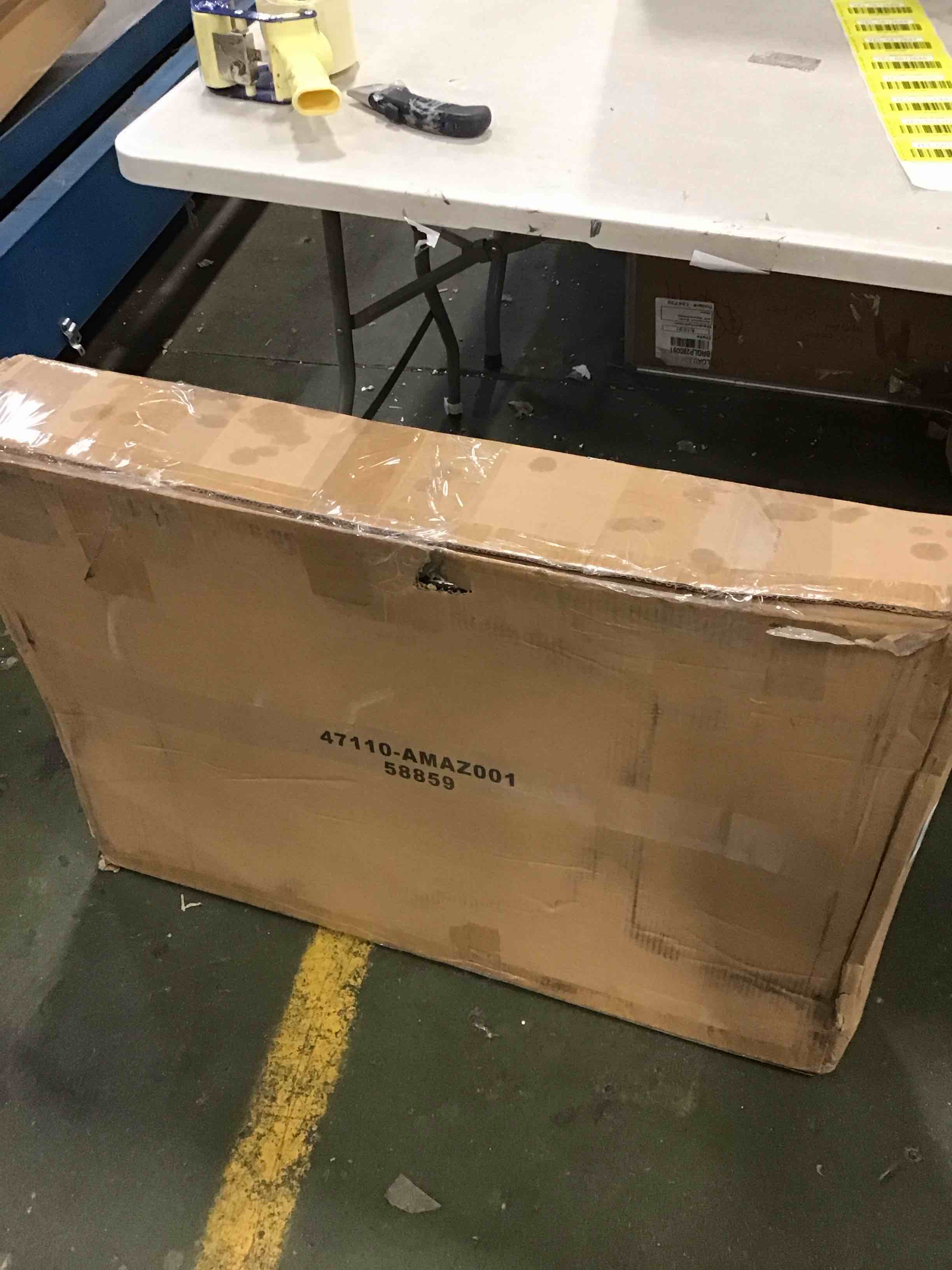 https://s3.amazonaws.com/lotting-images-prod/bidfta/YEL5812642_1706043802262.jpeg