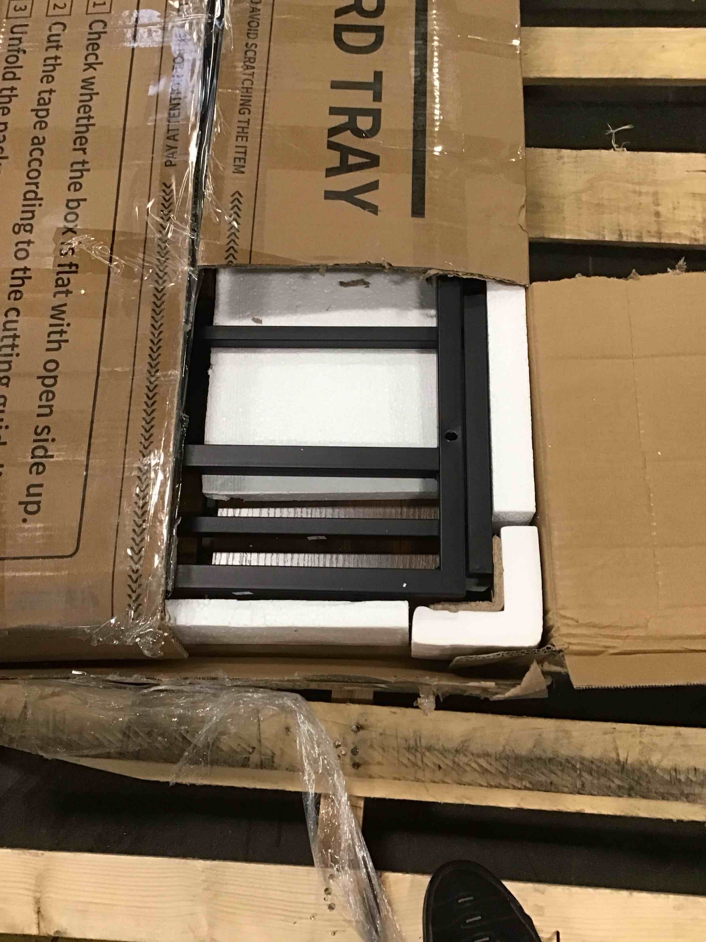 https://s3.amazonaws.com/lotting-images-prod/bidfta/YEL5812890_1706131184308.jpeg