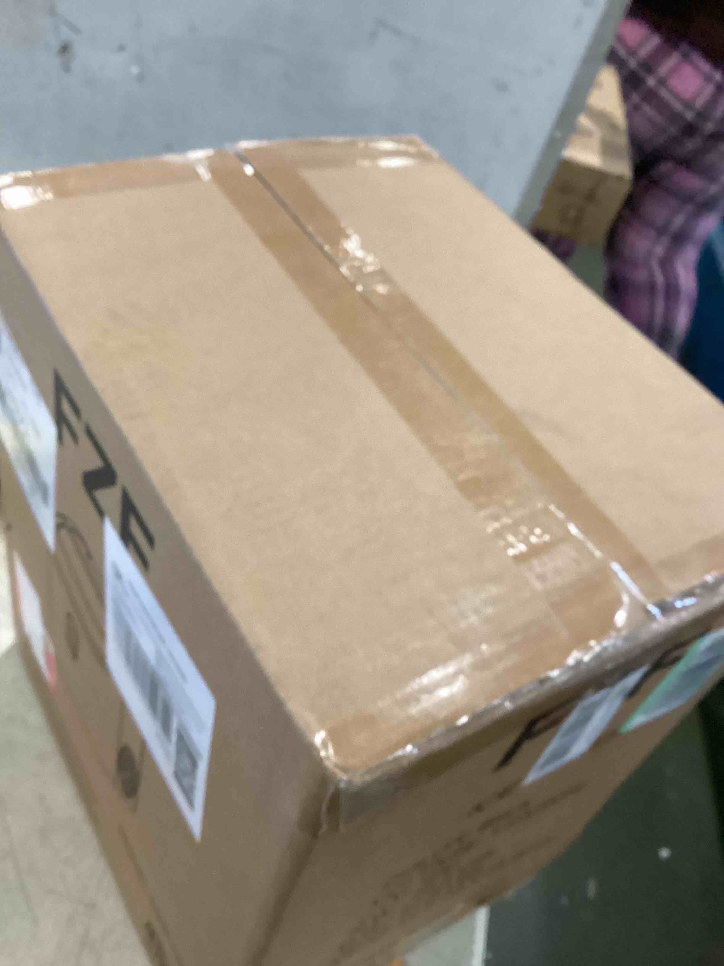 https://s3.amazonaws.com/lotting-images-prod/bidfta/YEL5813215_1705505701350.jpeg