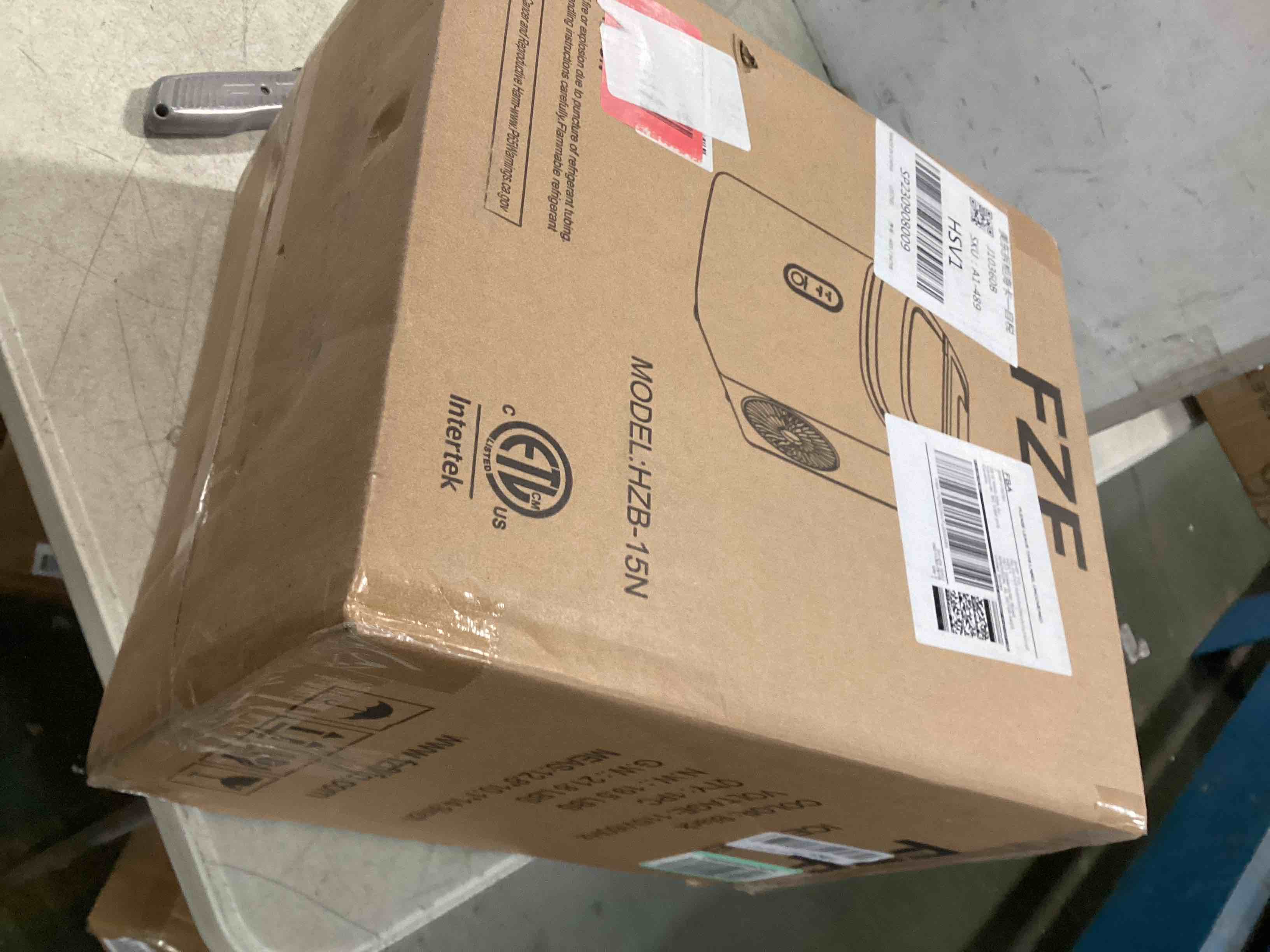 https://s3.amazonaws.com/lotting-images-prod/bidfta/YEL5813215_1705505708235.jpeg
