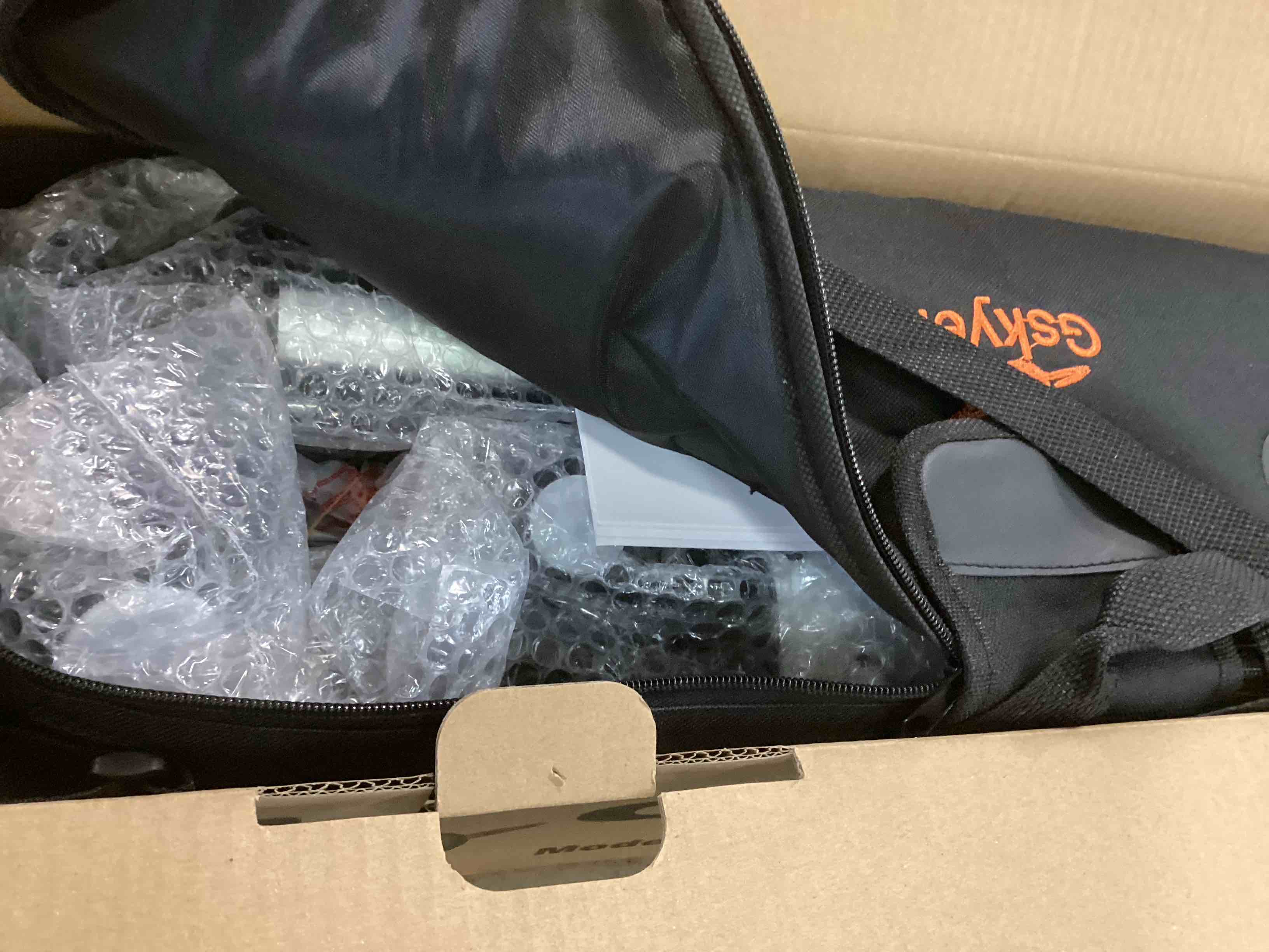 https://s3.amazonaws.com/lotting-images-prod/bidfta/YEL5813387_1705518143868.jpeg