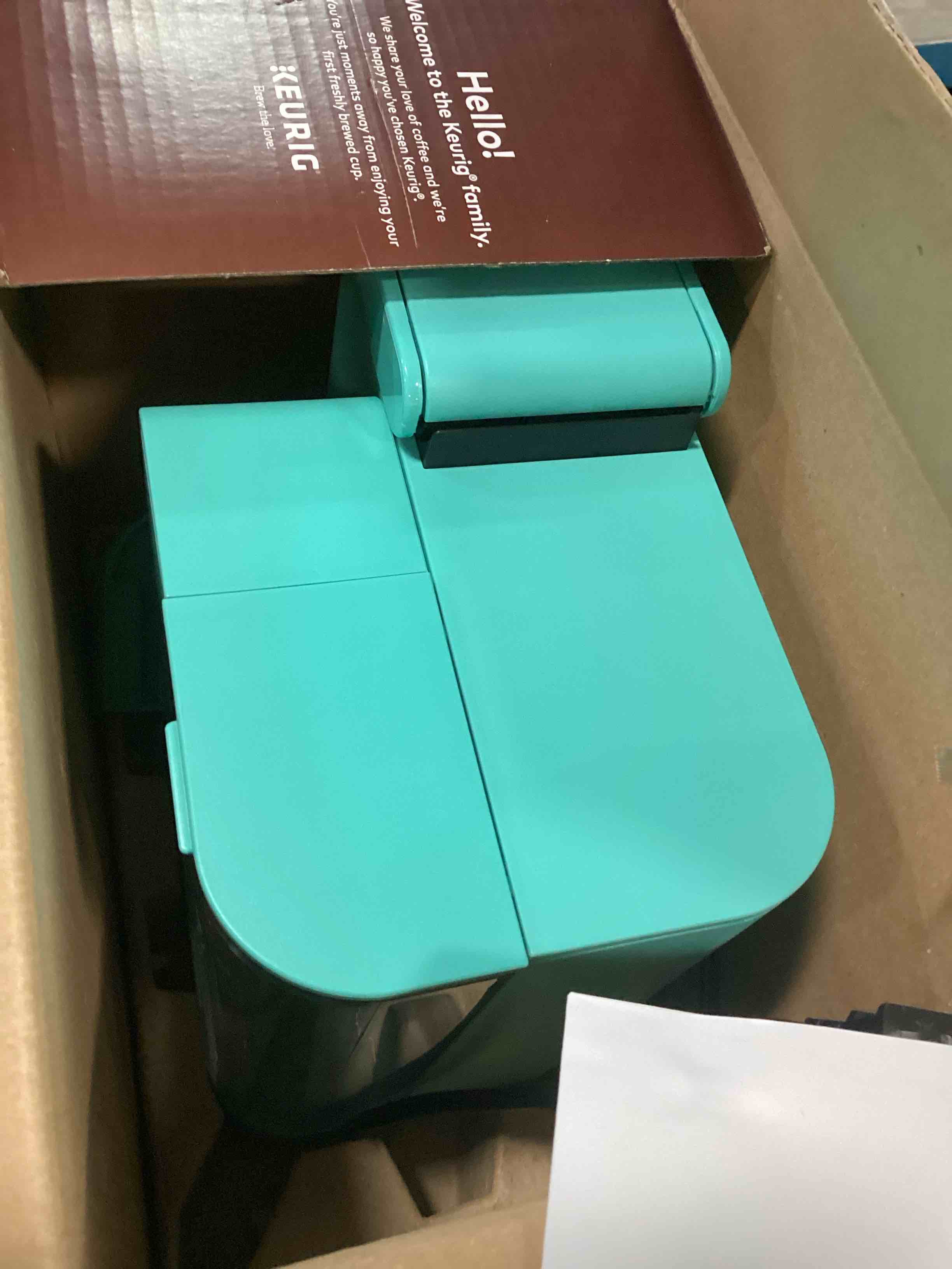 https://s3.amazonaws.com/lotting-images-prod/bidfta/YEL5813650_1705594506754.jpeg