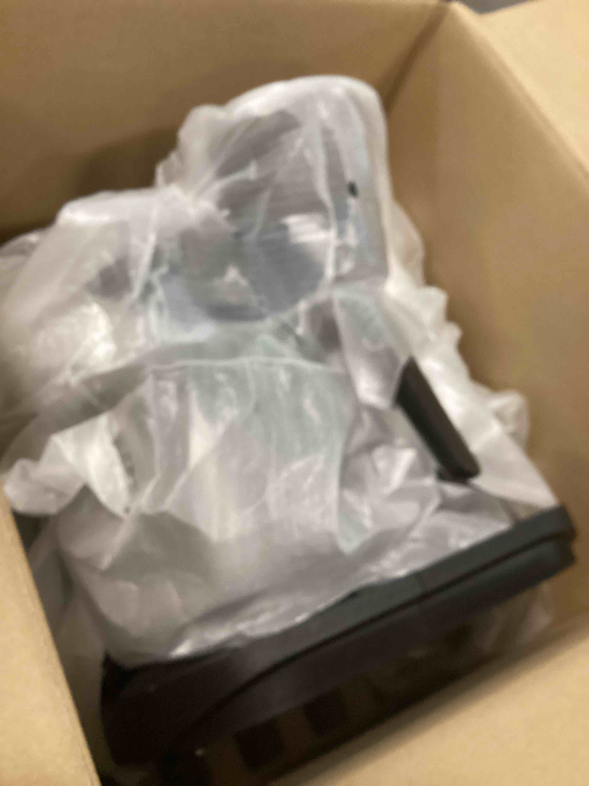 https://s3.amazonaws.com/lotting-images-prod/bidfta/YEL5813695_1705597997928.jpeg