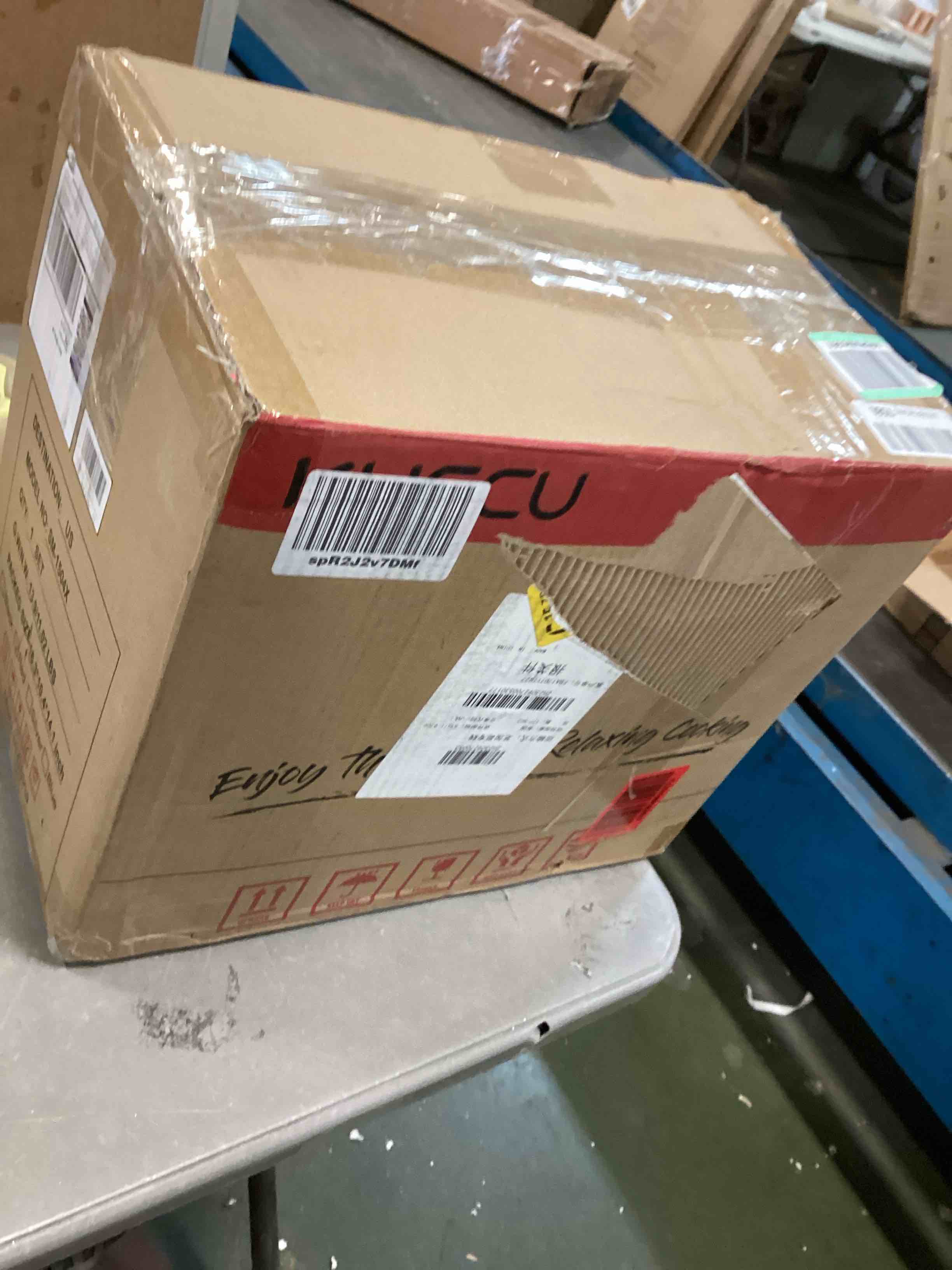 https://s3.amazonaws.com/lotting-images-prod/bidfta/YEL5814052_1705684583065.jpeg