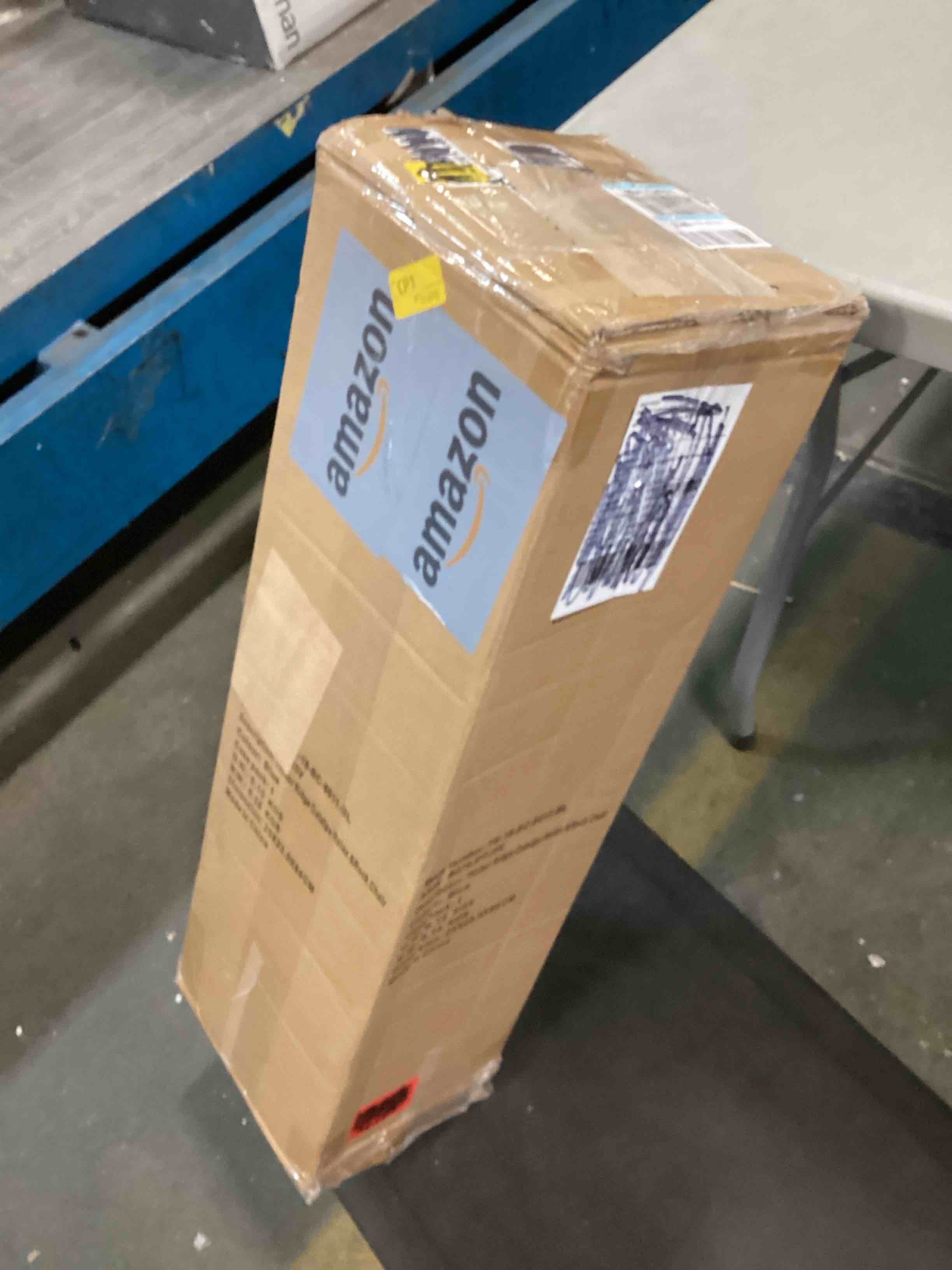 https://s3.amazonaws.com/lotting-images-prod/bidfta/YEL5814299_1705934882552.jpeg