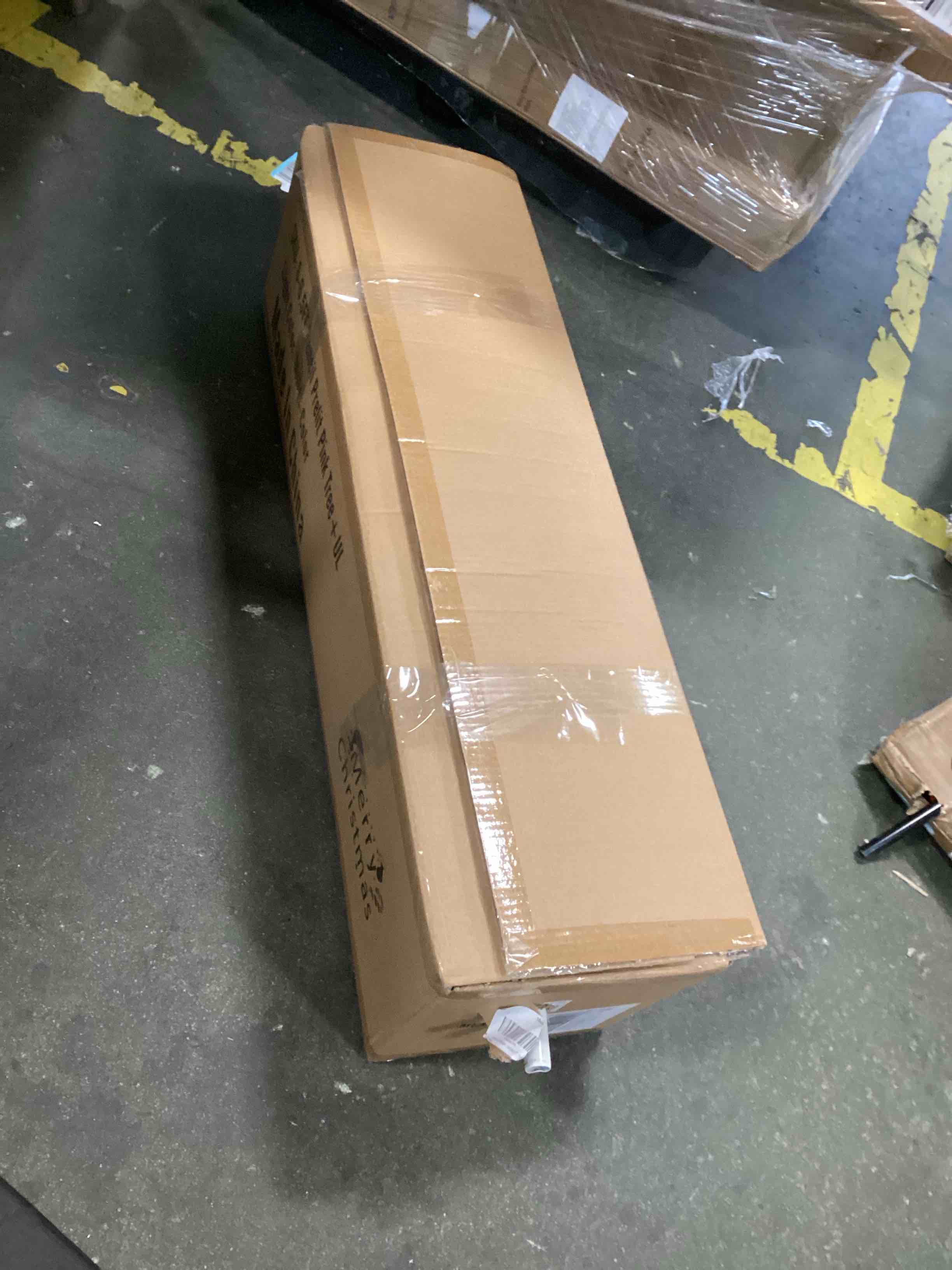 https://s3.amazonaws.com/lotting-images-prod/bidfta/YEL5814313_1705937064090.jpeg