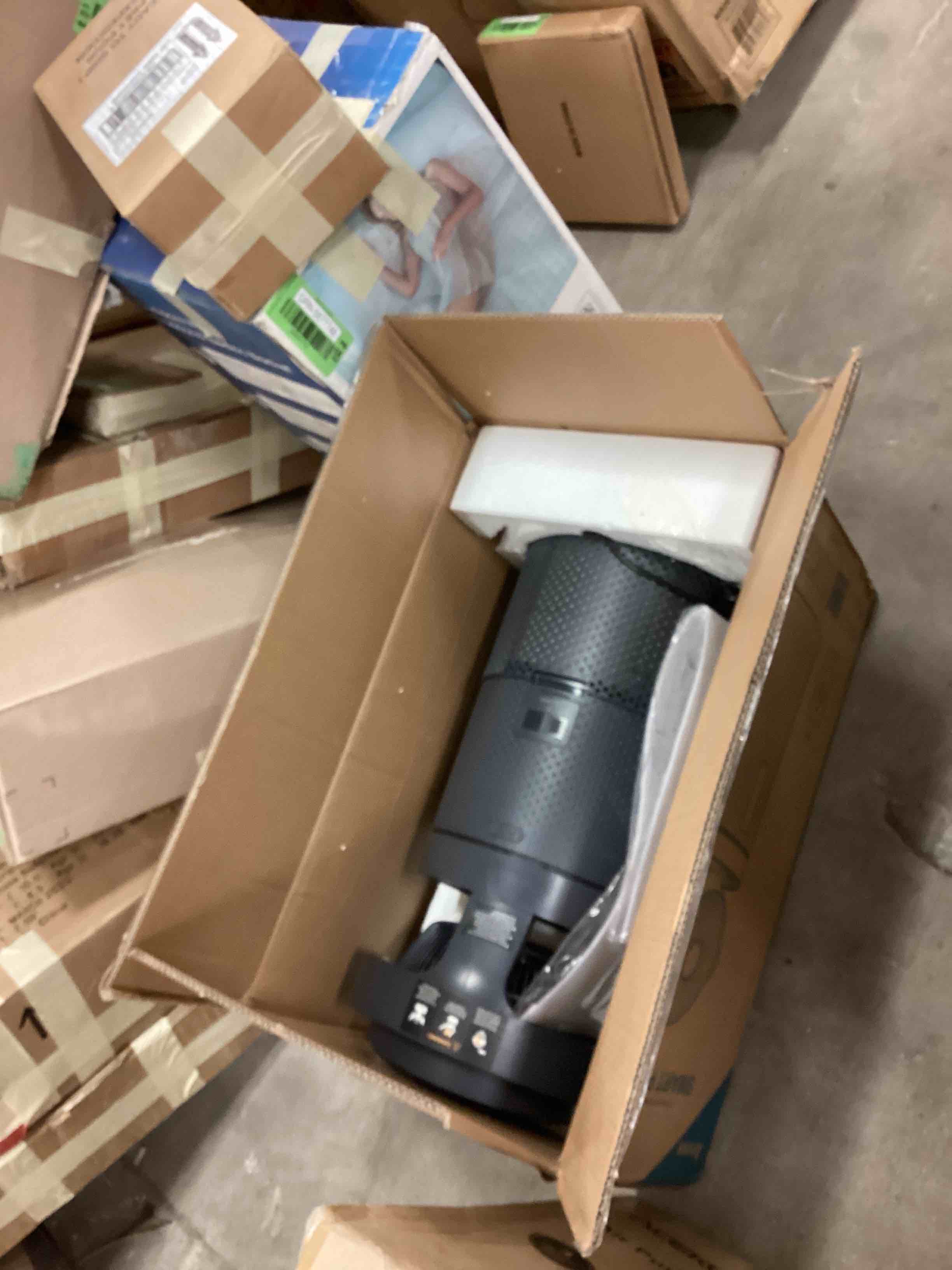 https://s3.amazonaws.com/lotting-images-prod/bidfta/YEL5820457_1707857997297.jpeg