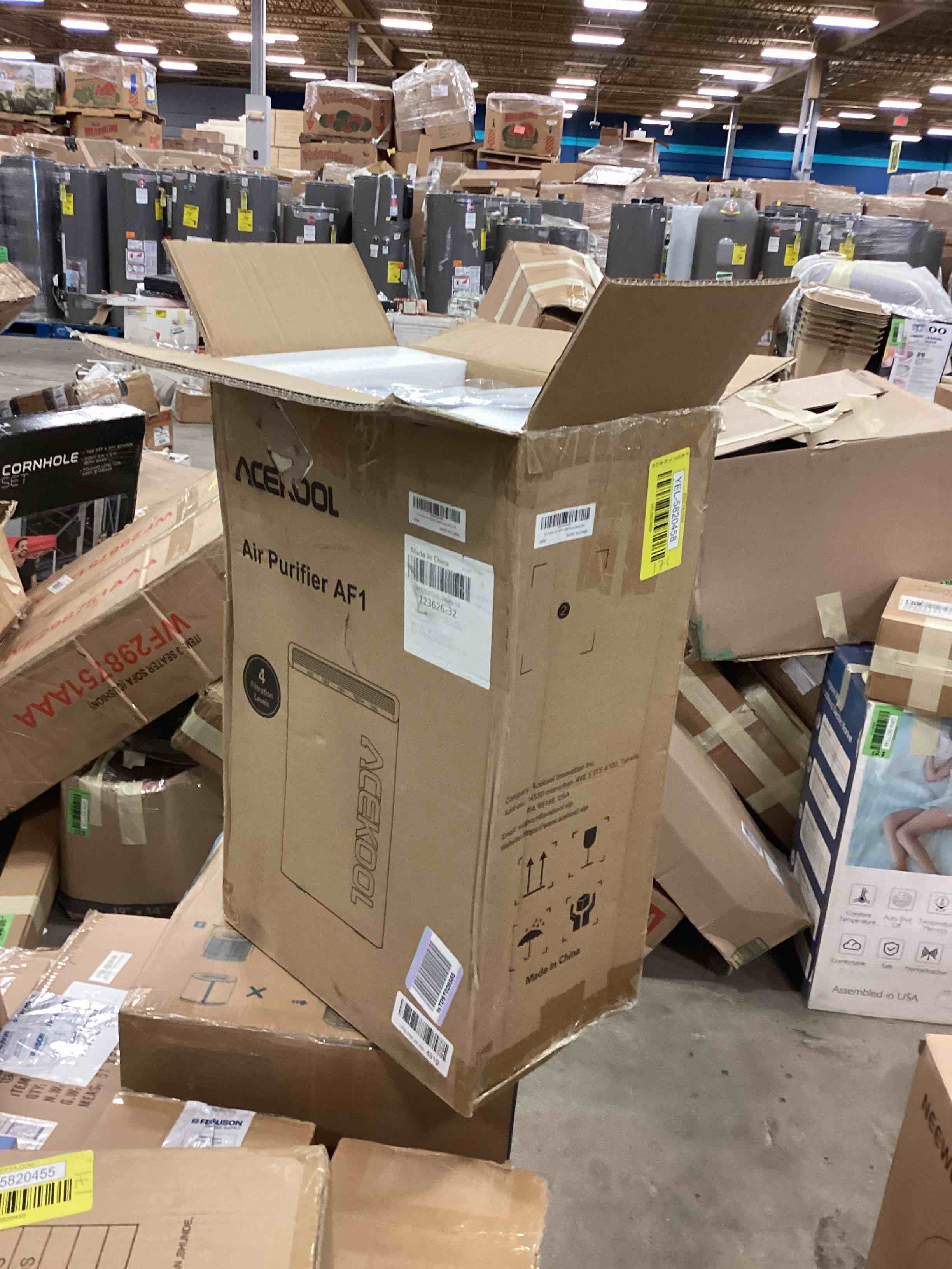 https://s3.amazonaws.com/lotting-images-prod/bidfta/YEL5820458_1707859024666.jpeg