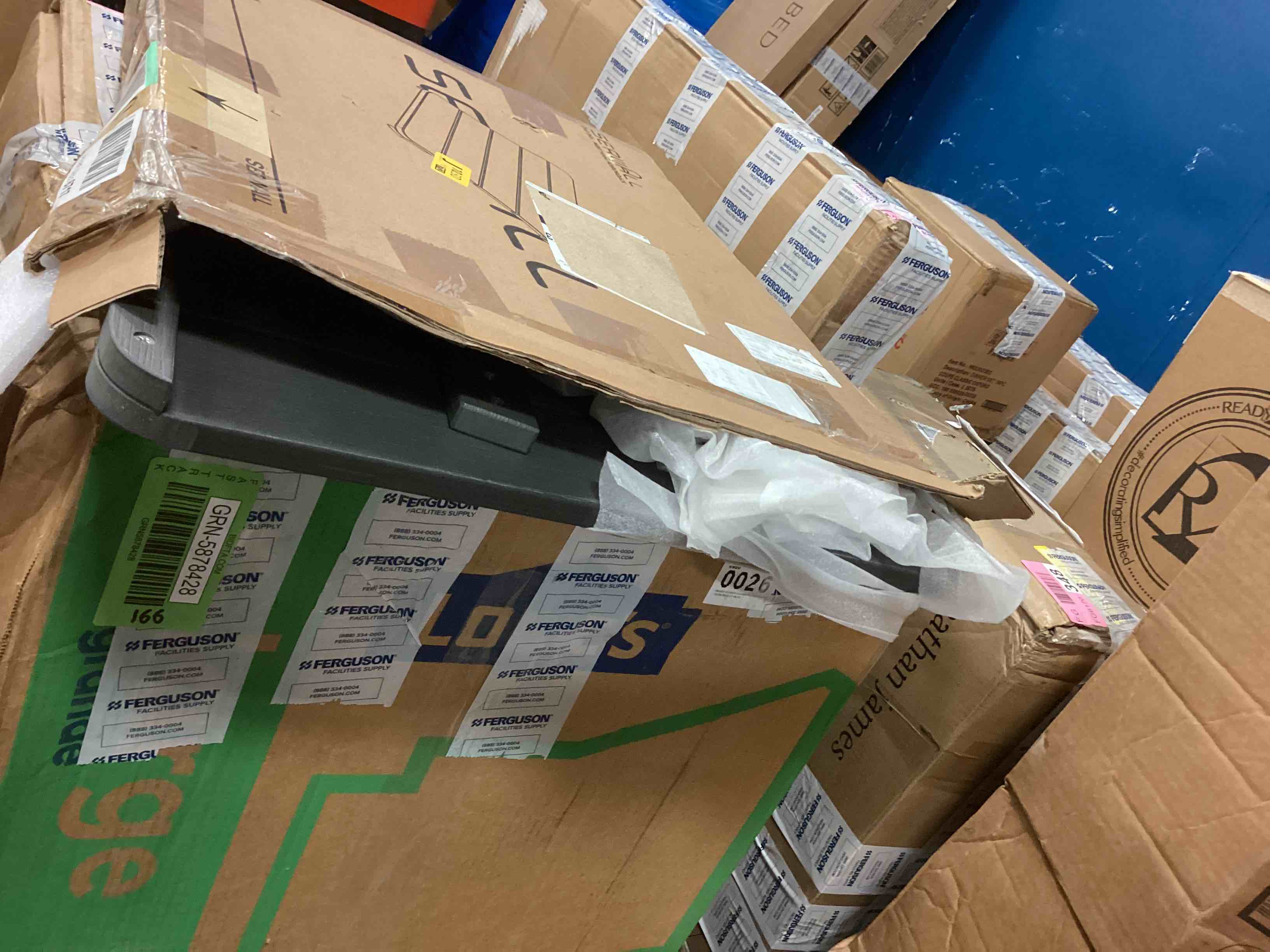 https://s3.amazonaws.com/lotting-images-prod/bidfta/YEL5820525_1708012664160.jpeg
