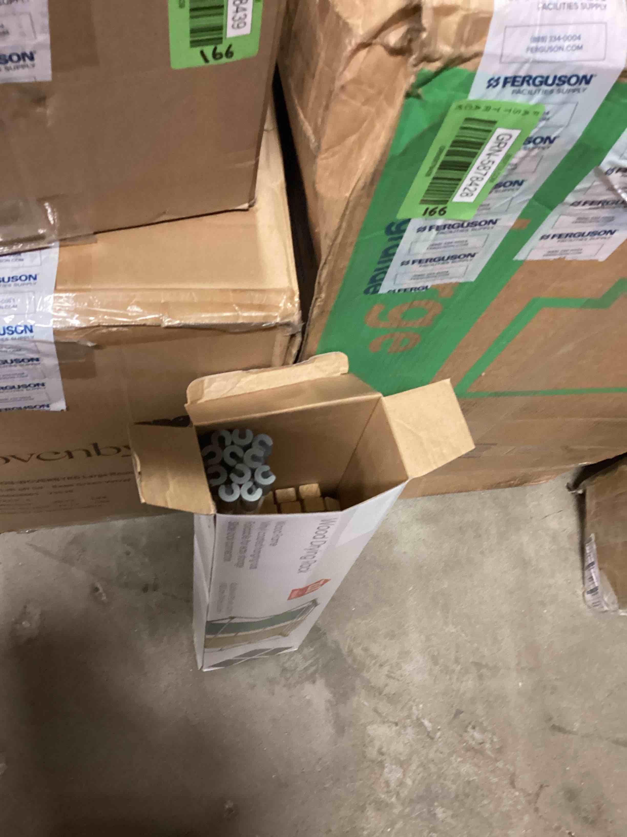 https://s3.amazonaws.com/lotting-images-prod/bidfta/YEL5820527_1708013826186.jpeg