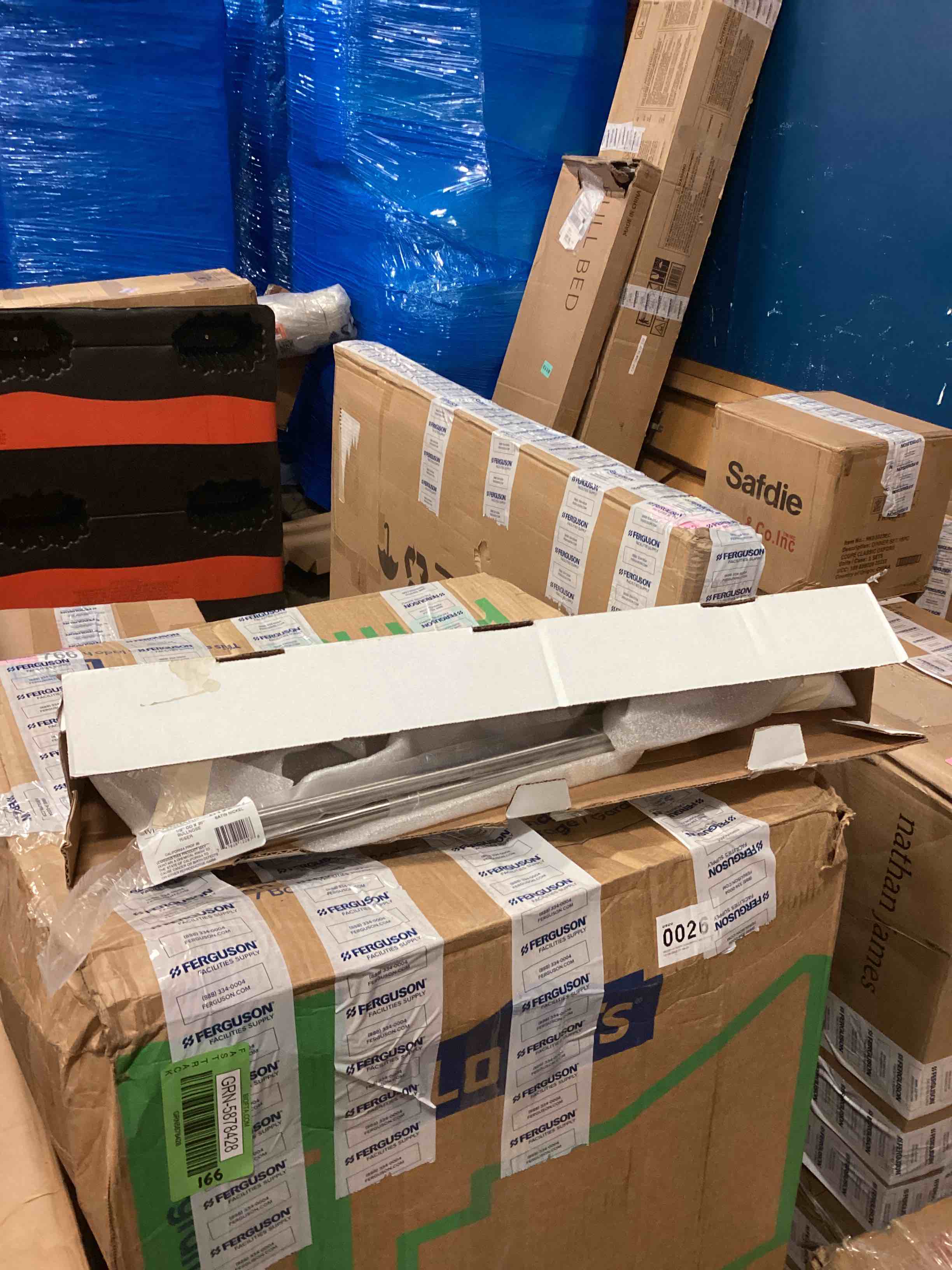 https://s3.amazonaws.com/lotting-images-prod/bidfta/YEL5820532_1708015304544.jpeg