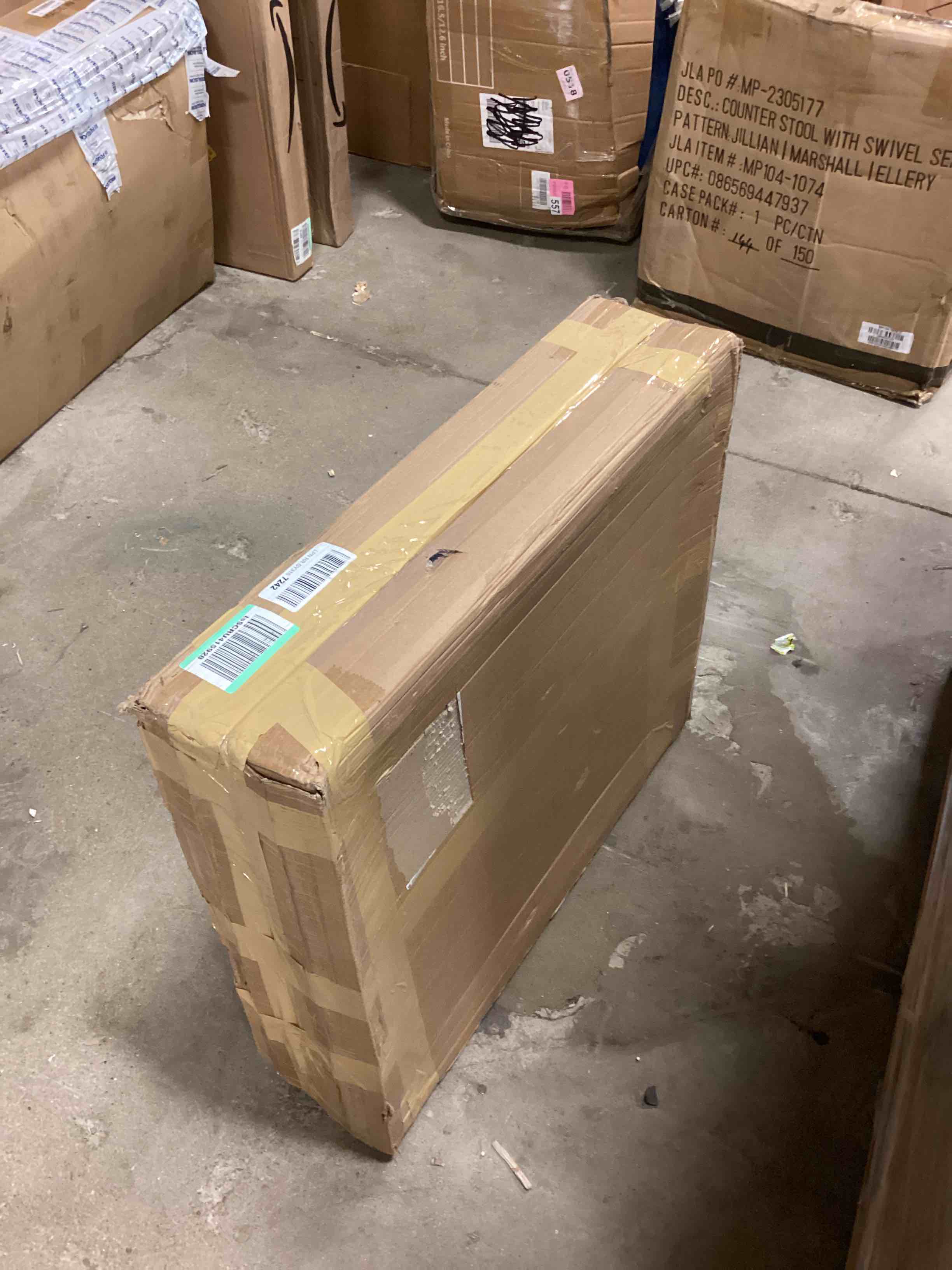 https://s3.amazonaws.com/lotting-images-prod/bidfta/YEL5820570_1708092158998.jpeg