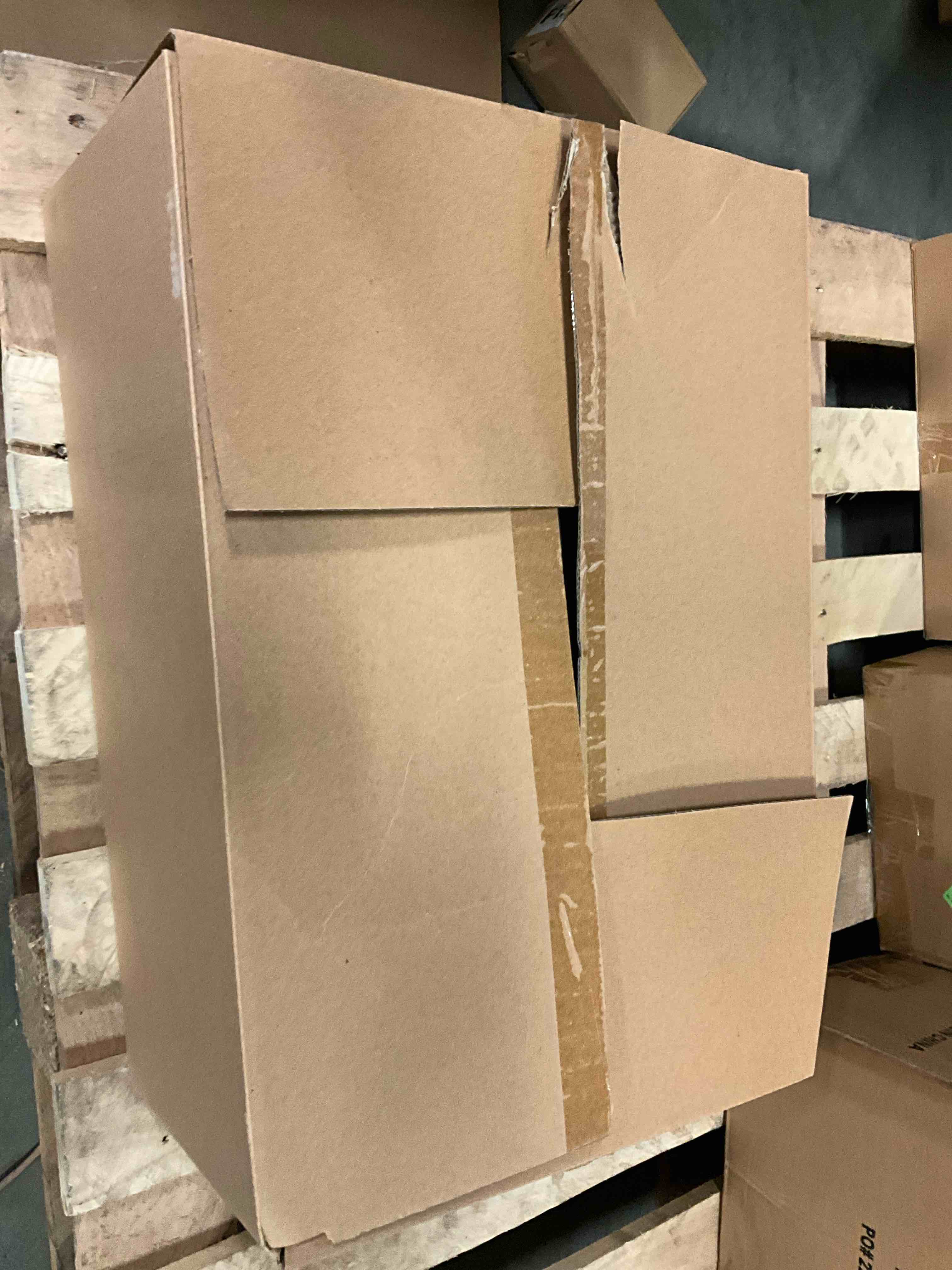 https://s3.amazonaws.com/lotting-images-prod/bidfta/YEL5820957_1710343565137.jpeg
