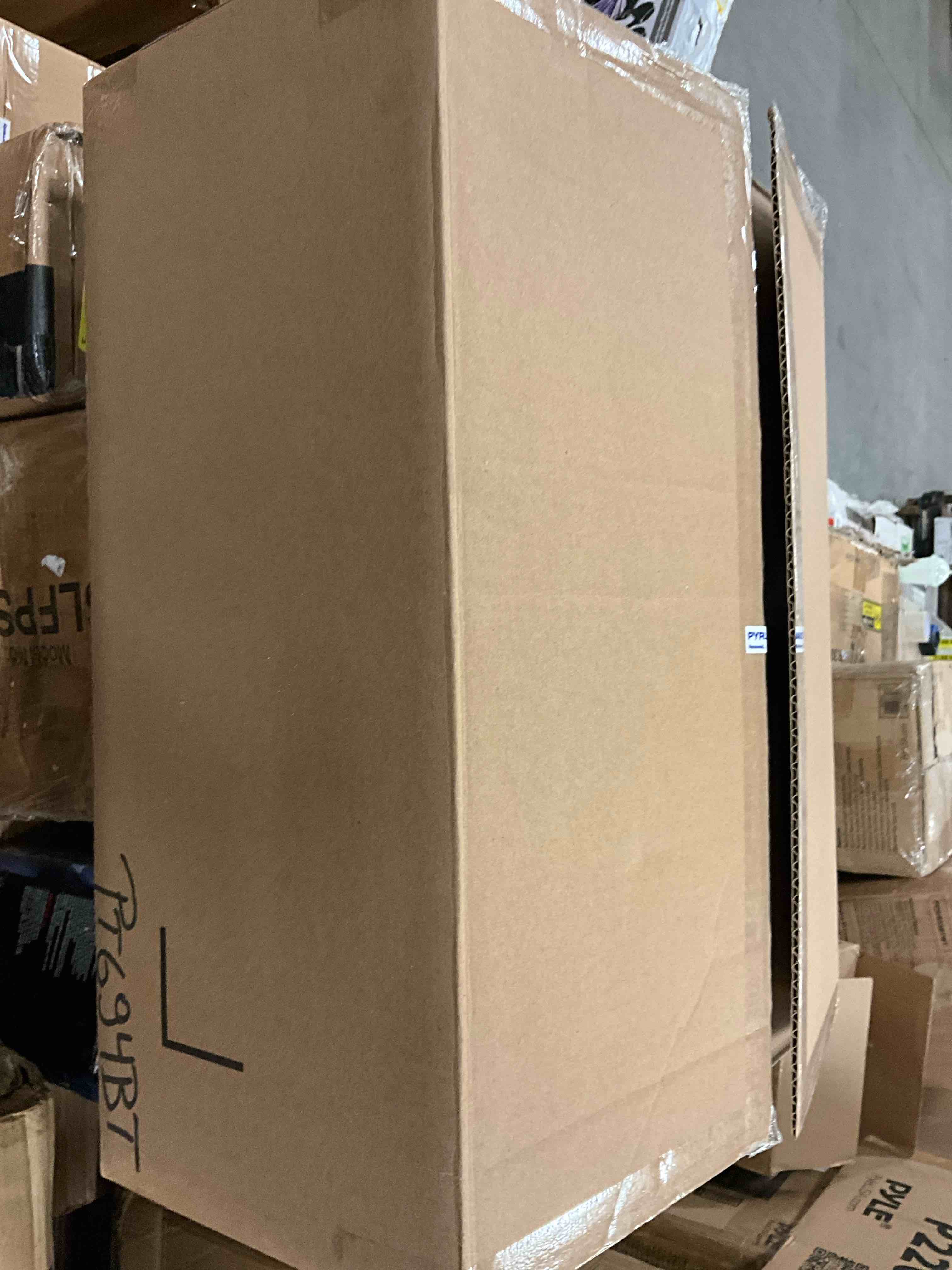 https://s3.amazonaws.com/lotting-images-prod/bidfta/YEL5820991_1710360146038.jpeg
