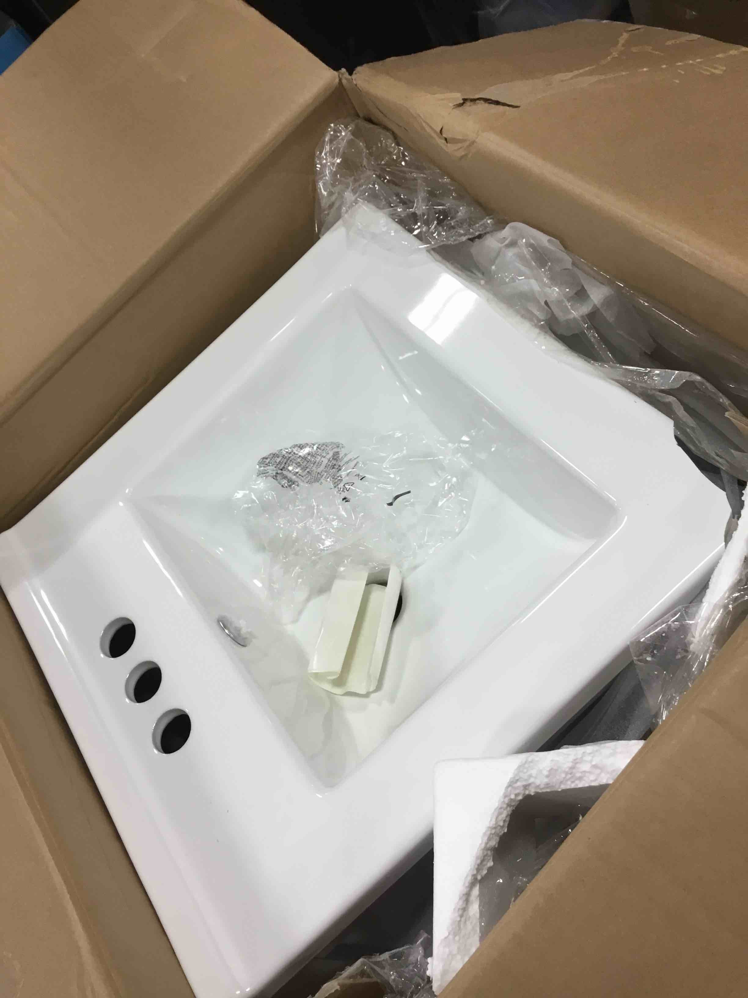 https://s3.amazonaws.com/lotting-images-prod/bidfta/YEL5821041_1710429781657.jpeg