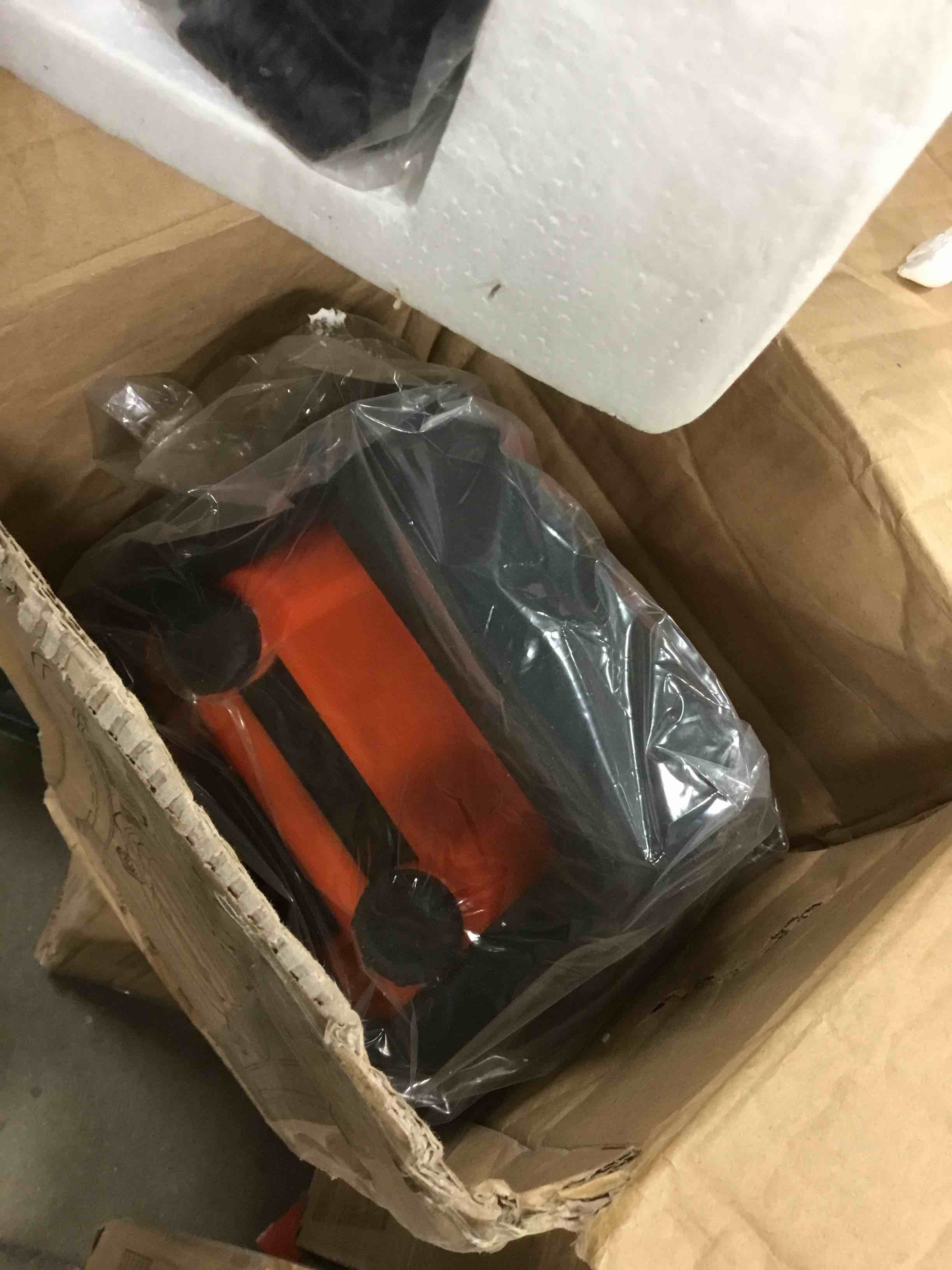 https://s3.amazonaws.com/lotting-images-prod/bidfta/YEL5821094_1710441005113.jpeg