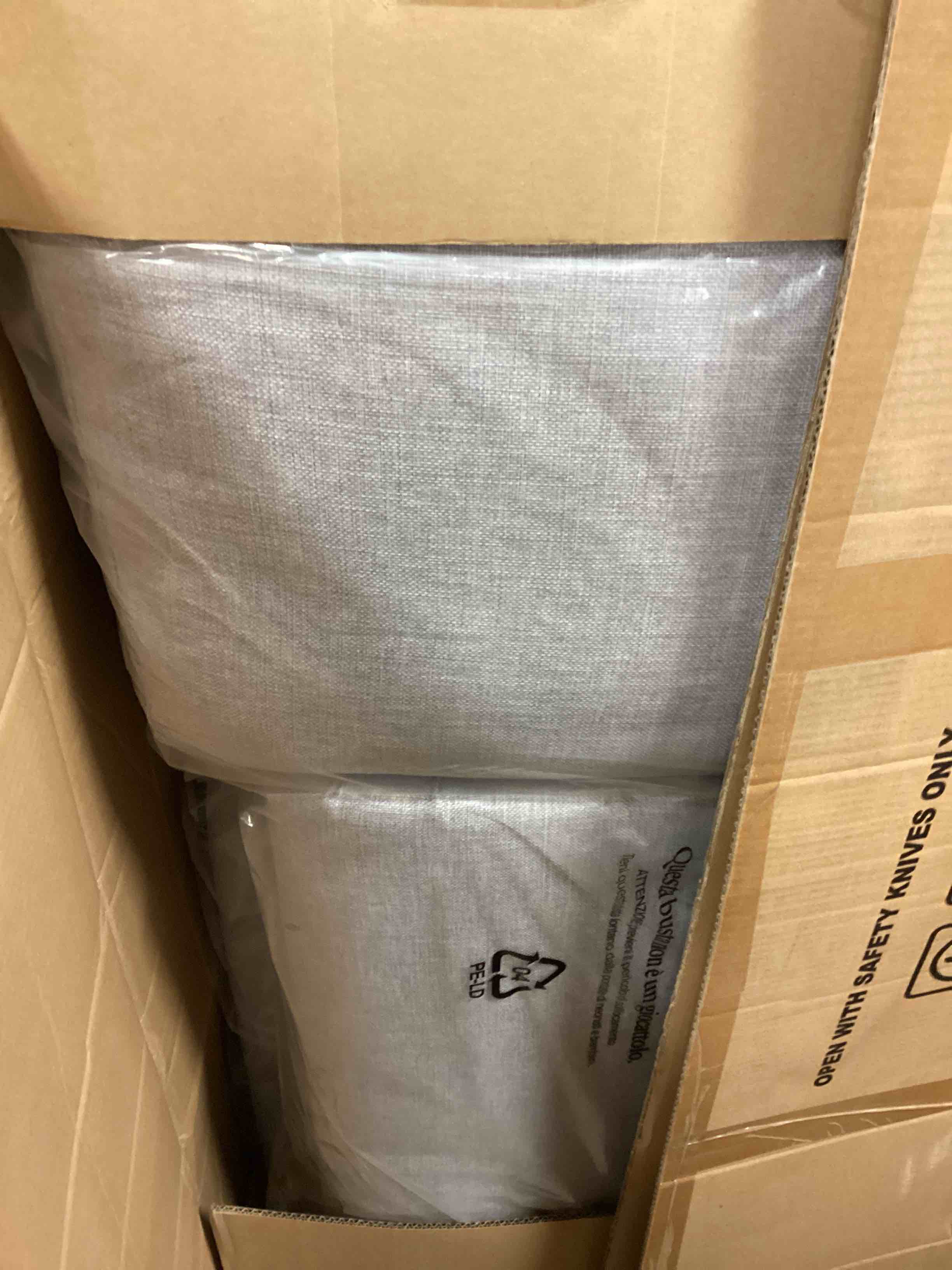 https://s3.amazonaws.com/lotting-images-prod/bidfta/YEL5821121_1710447315217.jpeg