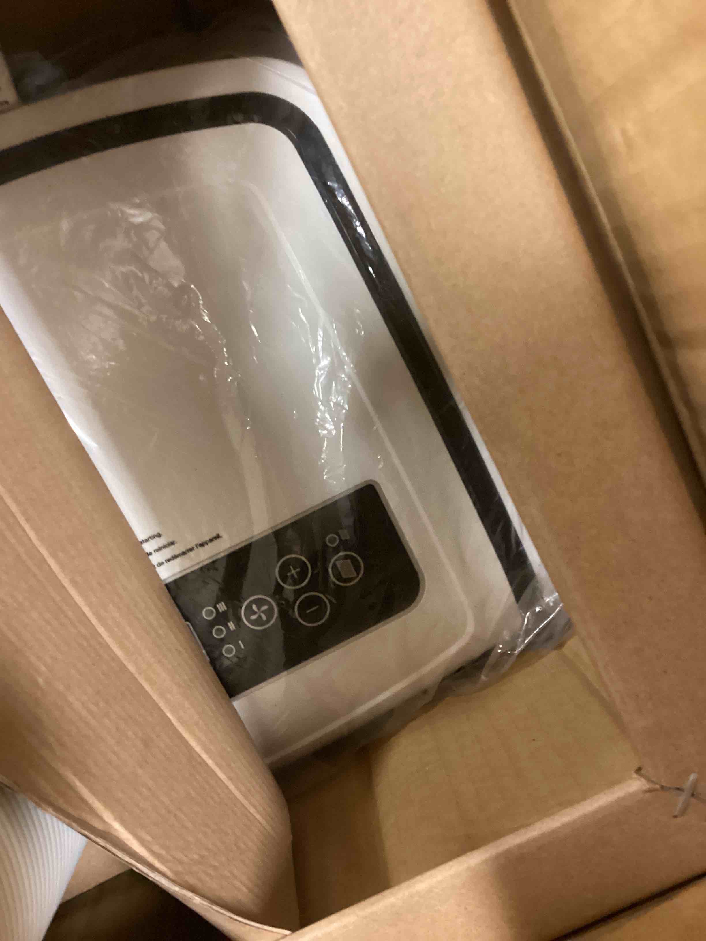 https://s3.amazonaws.com/lotting-images-prod/bidfta/YEL5823360_1709844993281.jpeg