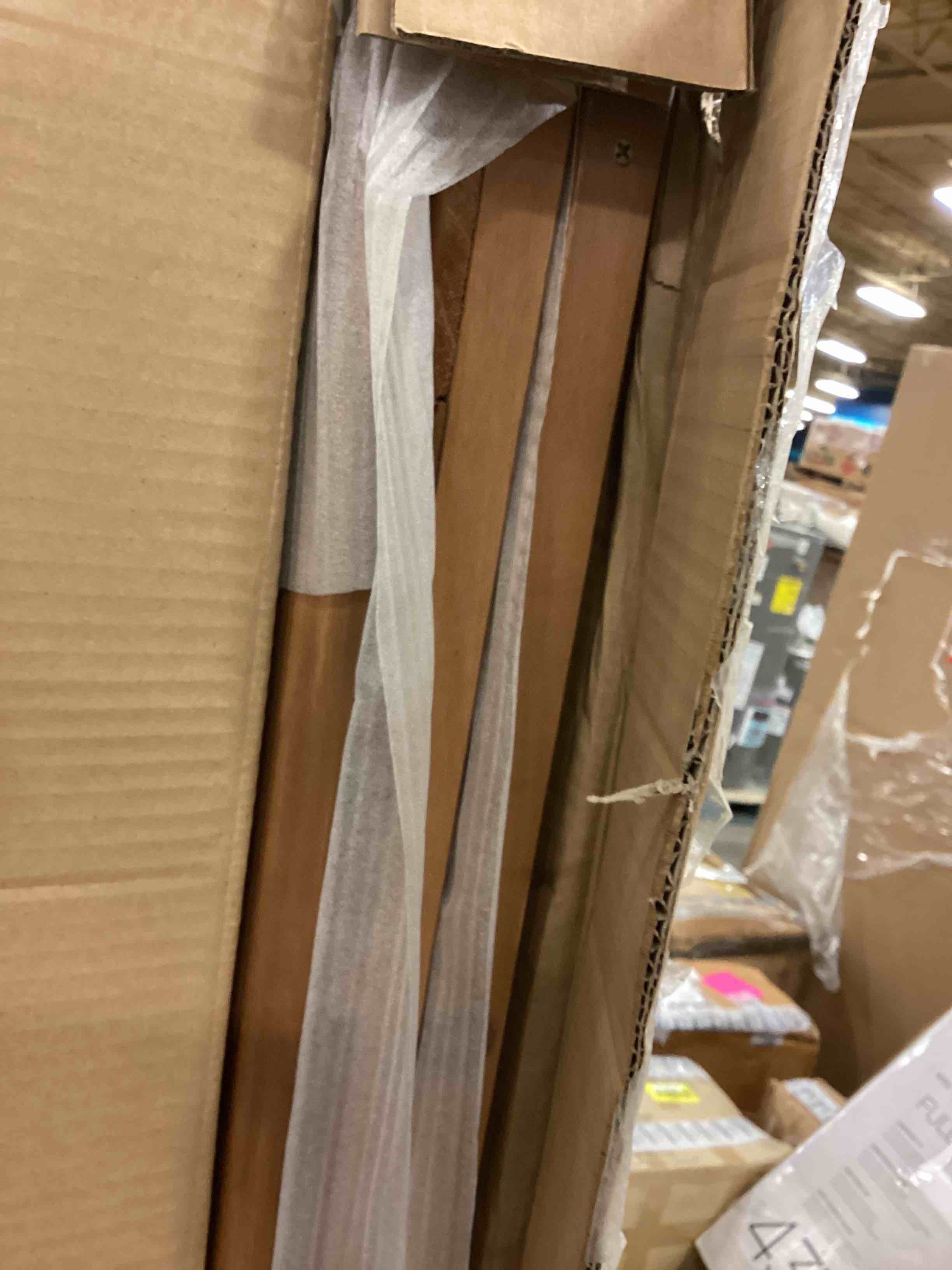 https://s3.amazonaws.com/lotting-images-prod/bidfta/YEL5823366_1709846112968.jpeg