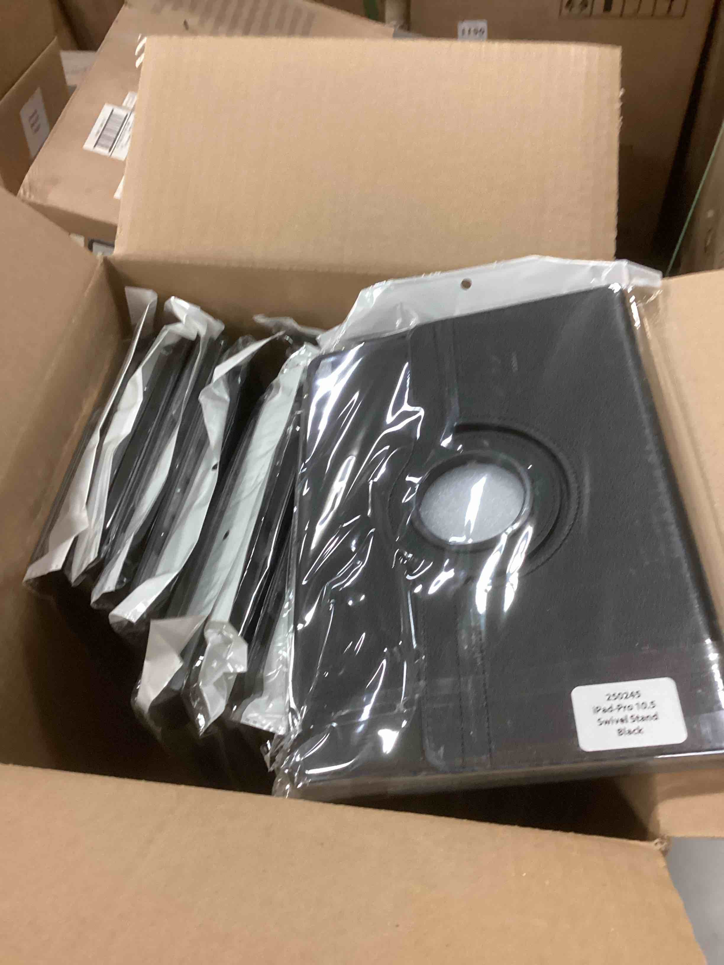 https://s3.amazonaws.com/lotting-images-prod/bidfta/YEL5827220_1708096341986.jpeg