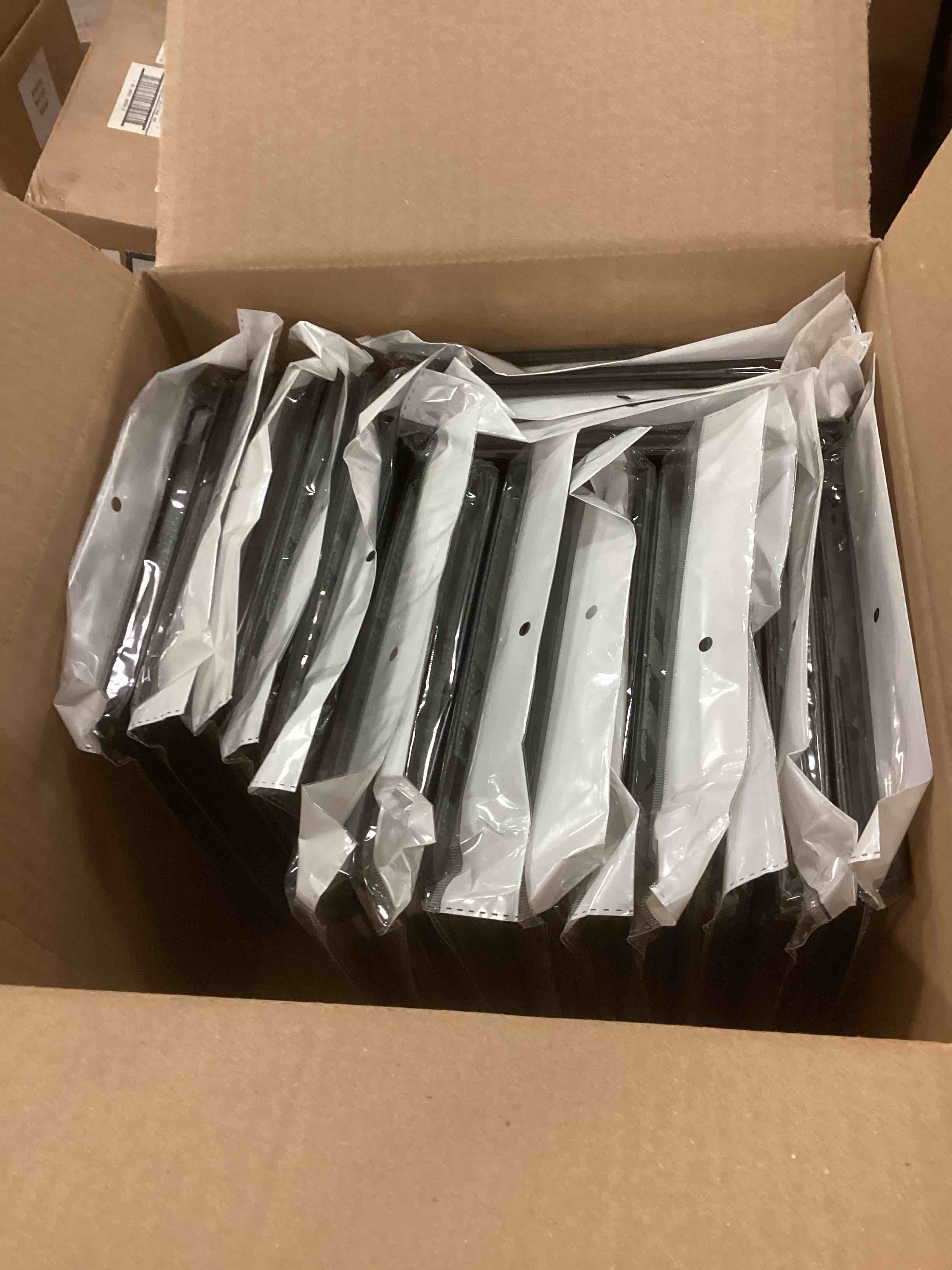 https://s3.amazonaws.com/lotting-images-prod/bidfta/YEL5827220_1708096407464.jpeg