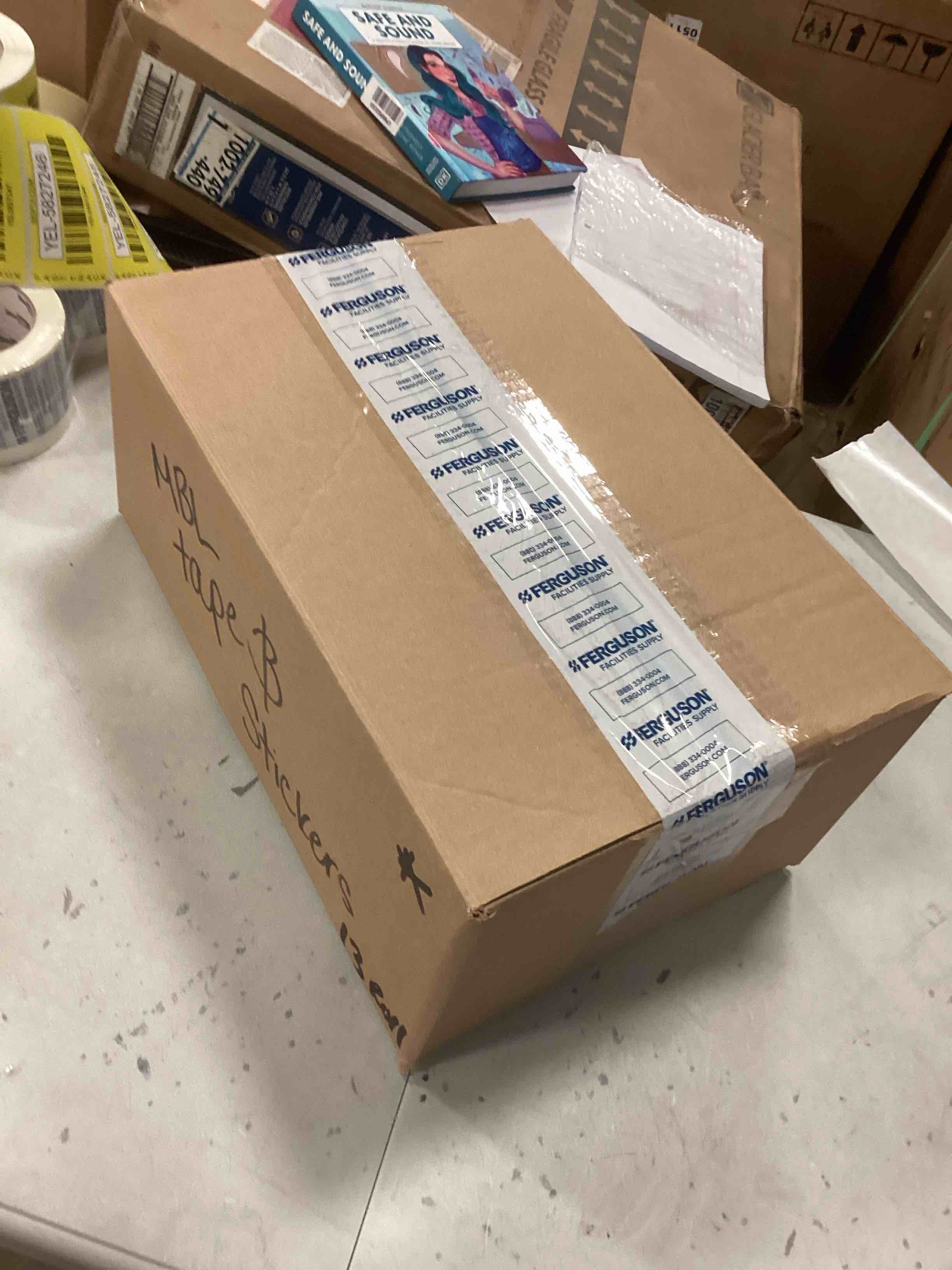 https://s3.amazonaws.com/lotting-images-prod/bidfta/YEL5827233_1708102558265.jpeg
