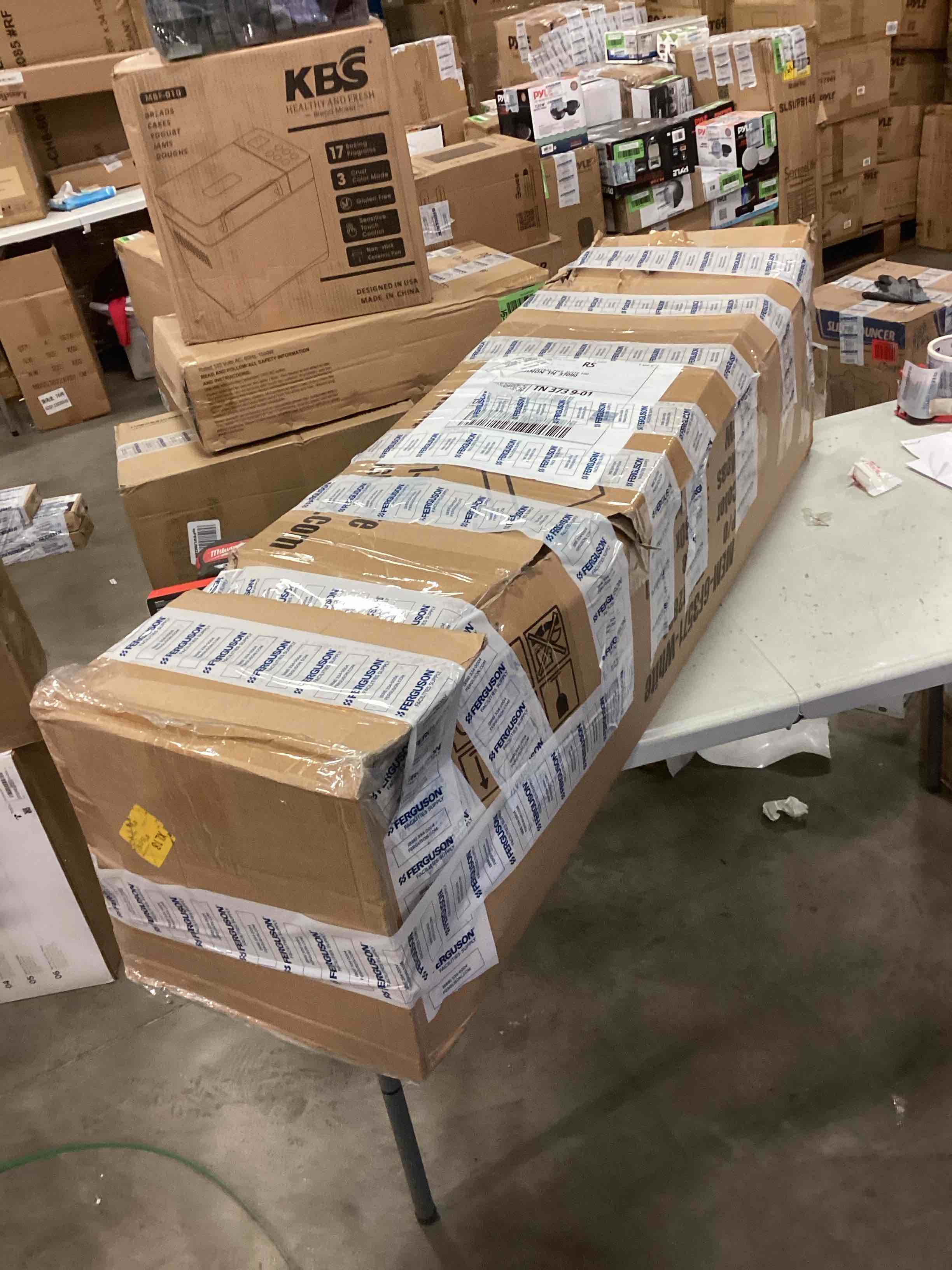 https://s3.amazonaws.com/lotting-images-prod/bidfta/YEL5827371_1708619907145.jpeg