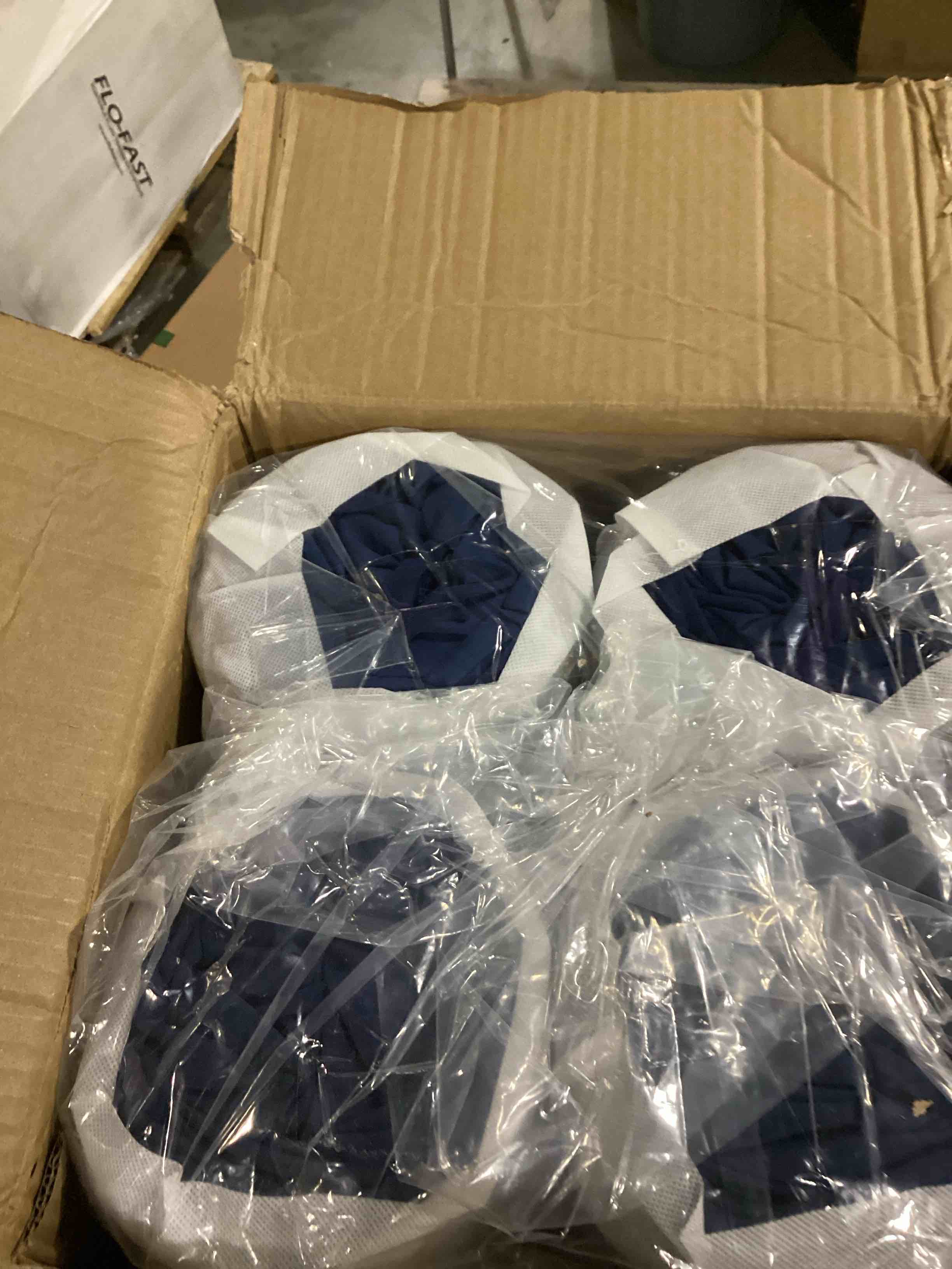 https://s3.amazonaws.com/lotting-images-prod/bidfta/YEL5830494_1724929560096.jpeg