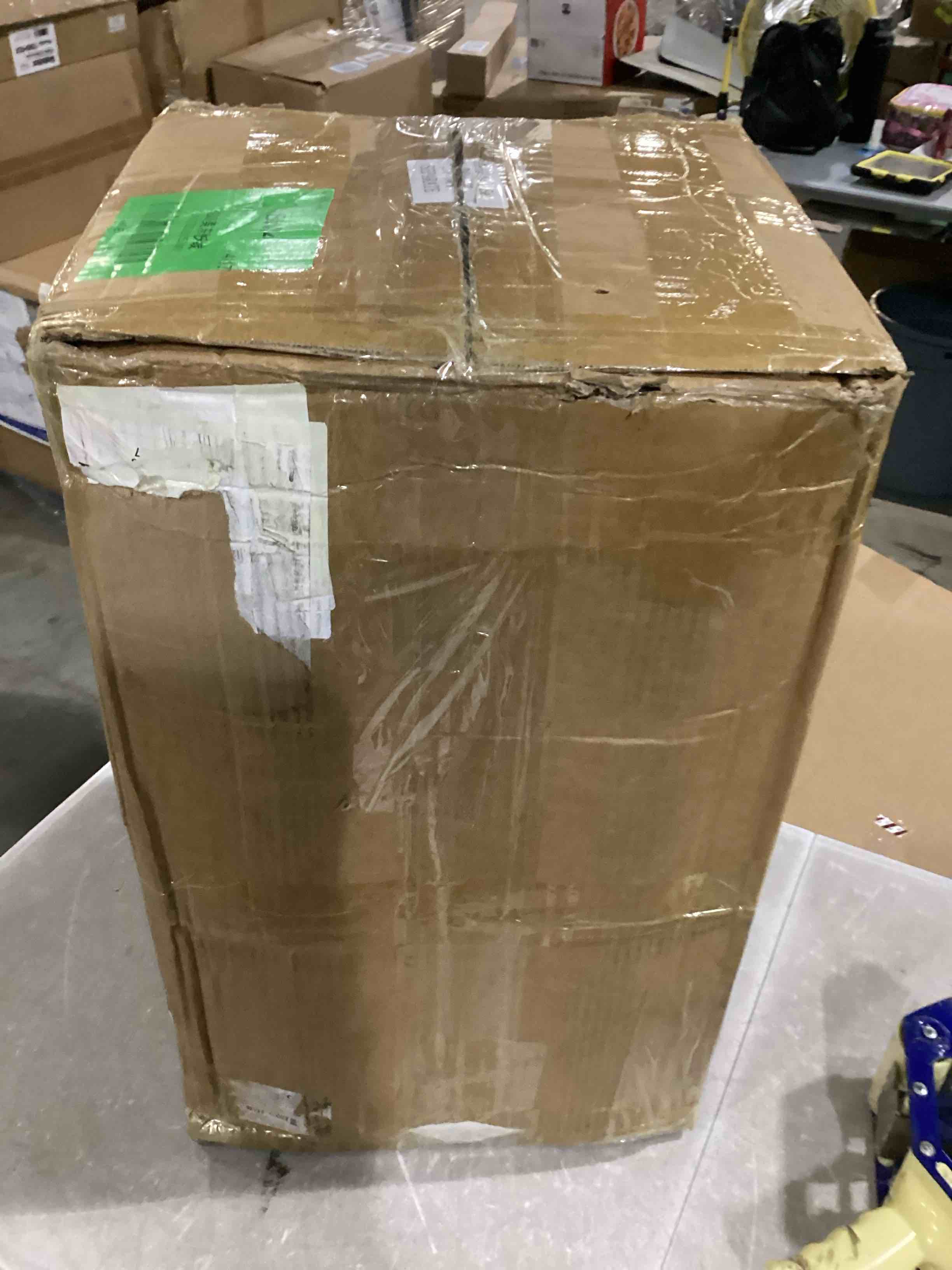 https://s3.amazonaws.com/lotting-images-prod/bidfta/YEL5830494_1724929580255.jpeg