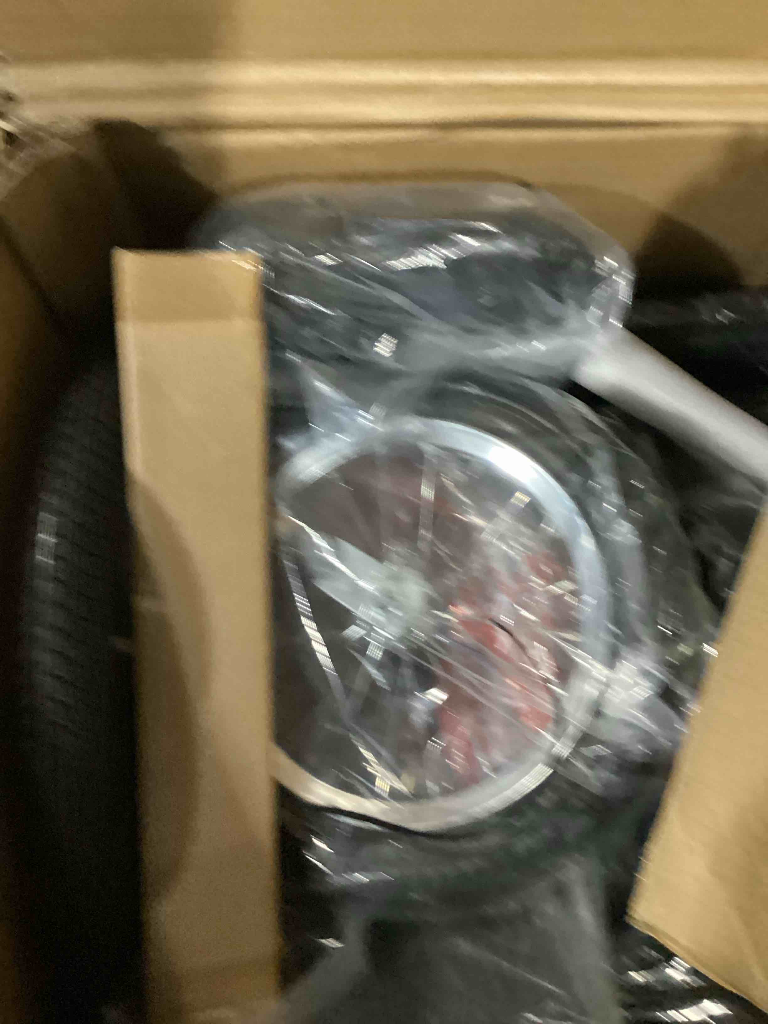 https://s3.amazonaws.com/lotting-images-prod/bidfta/YEL5830496_1724929938288.jpeg