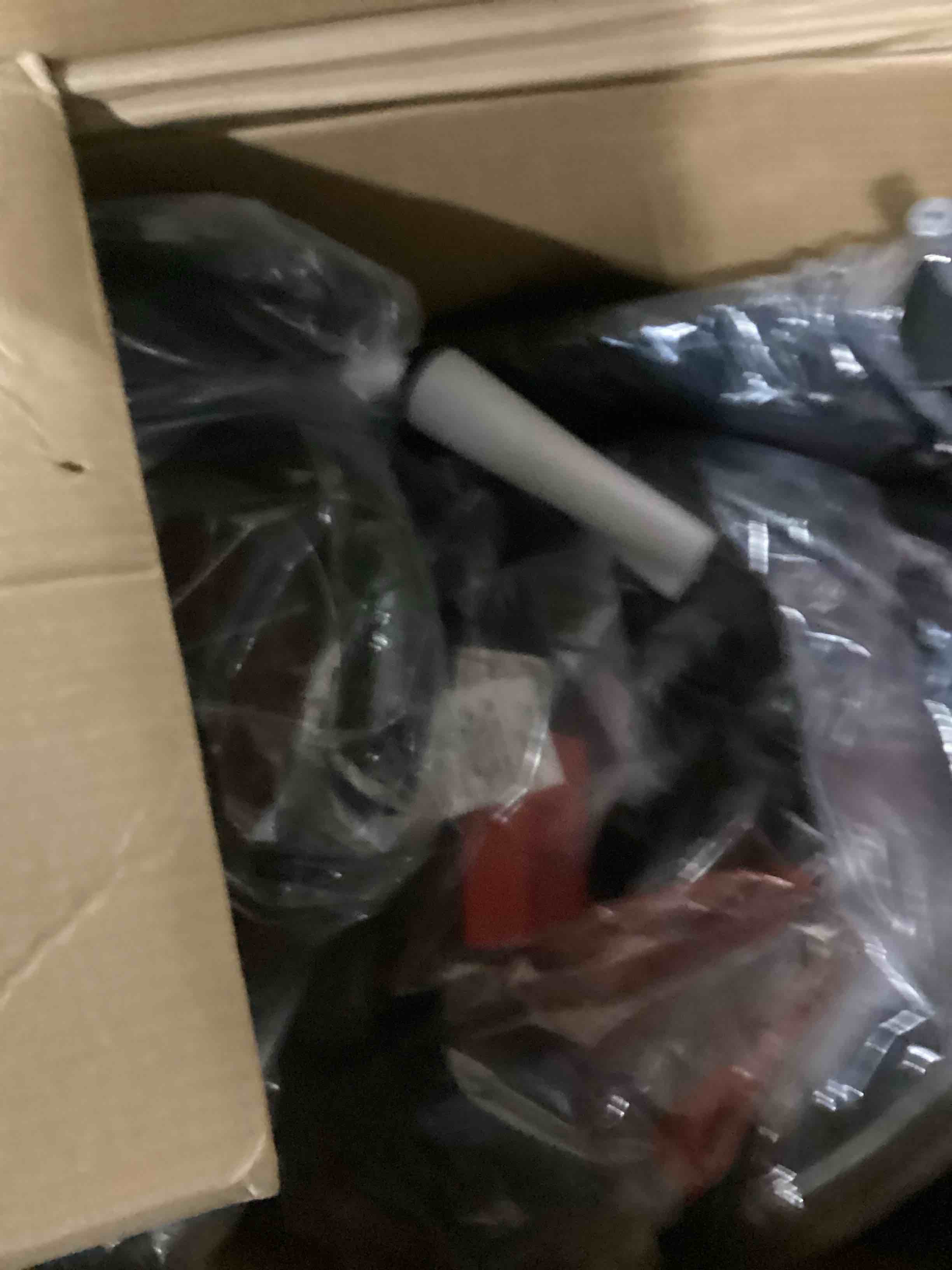 https://s3.amazonaws.com/lotting-images-prod/bidfta/YEL5830496_1724929944670.jpeg