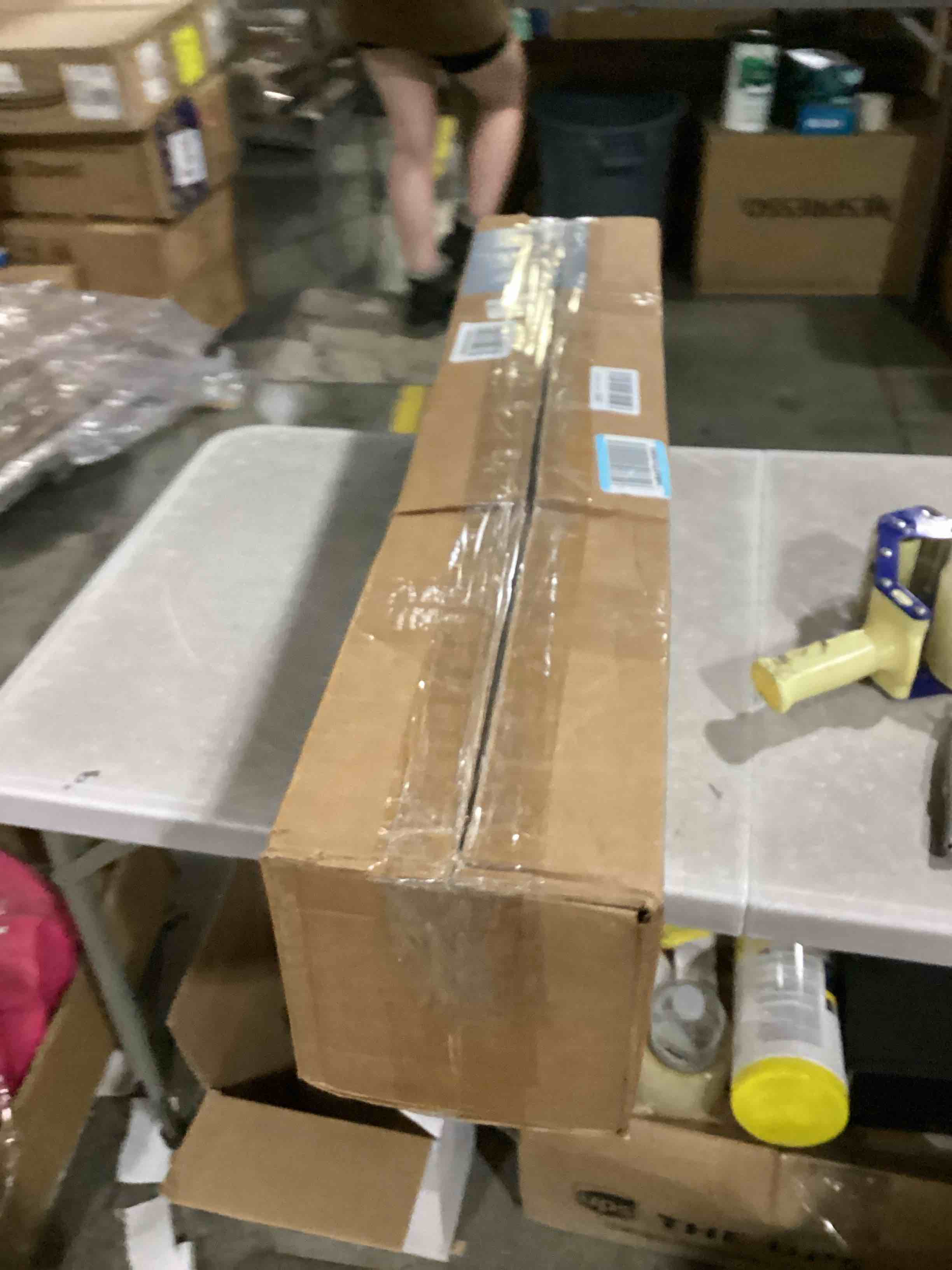 https://s3.amazonaws.com/lotting-images-prod/bidfta/YEL5830573_1724942515375.jpeg