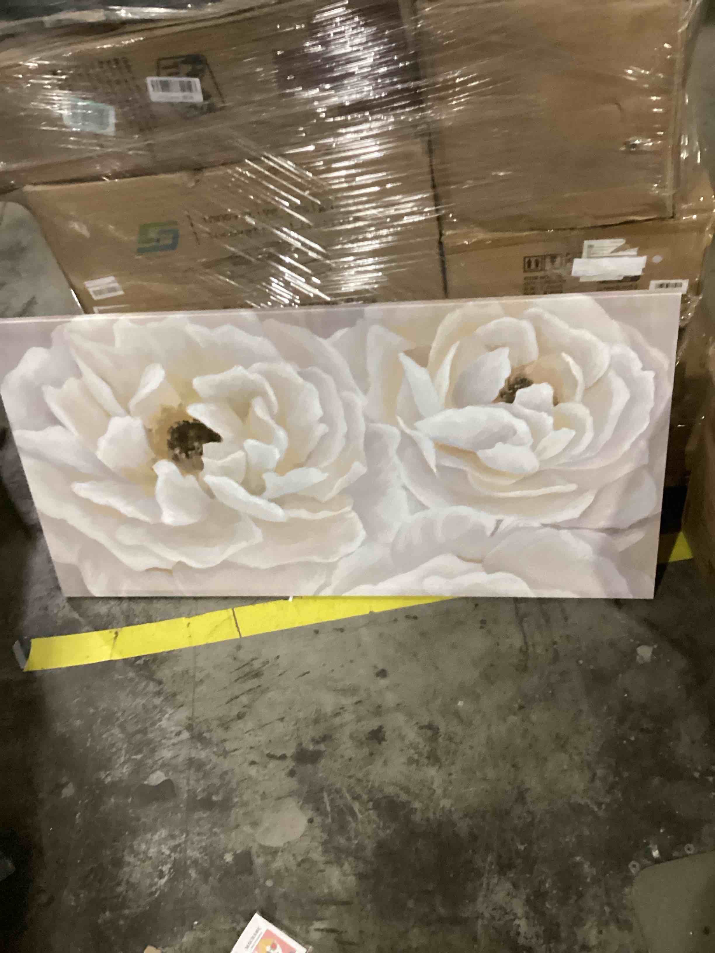 https://s3.amazonaws.com/lotting-images-prod/bidfta/YEL5830900_1725561156757.jpeg