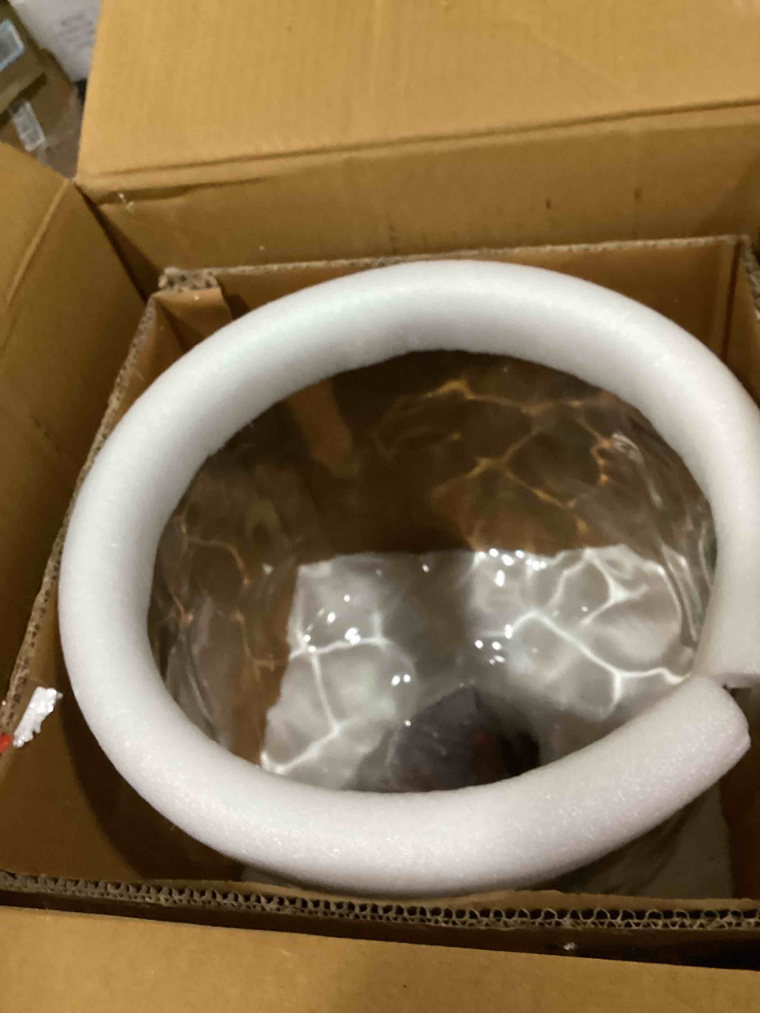 https://s3.amazonaws.com/lotting-images-prod/bidfta/YEL5834103_1724346785043.jpeg
