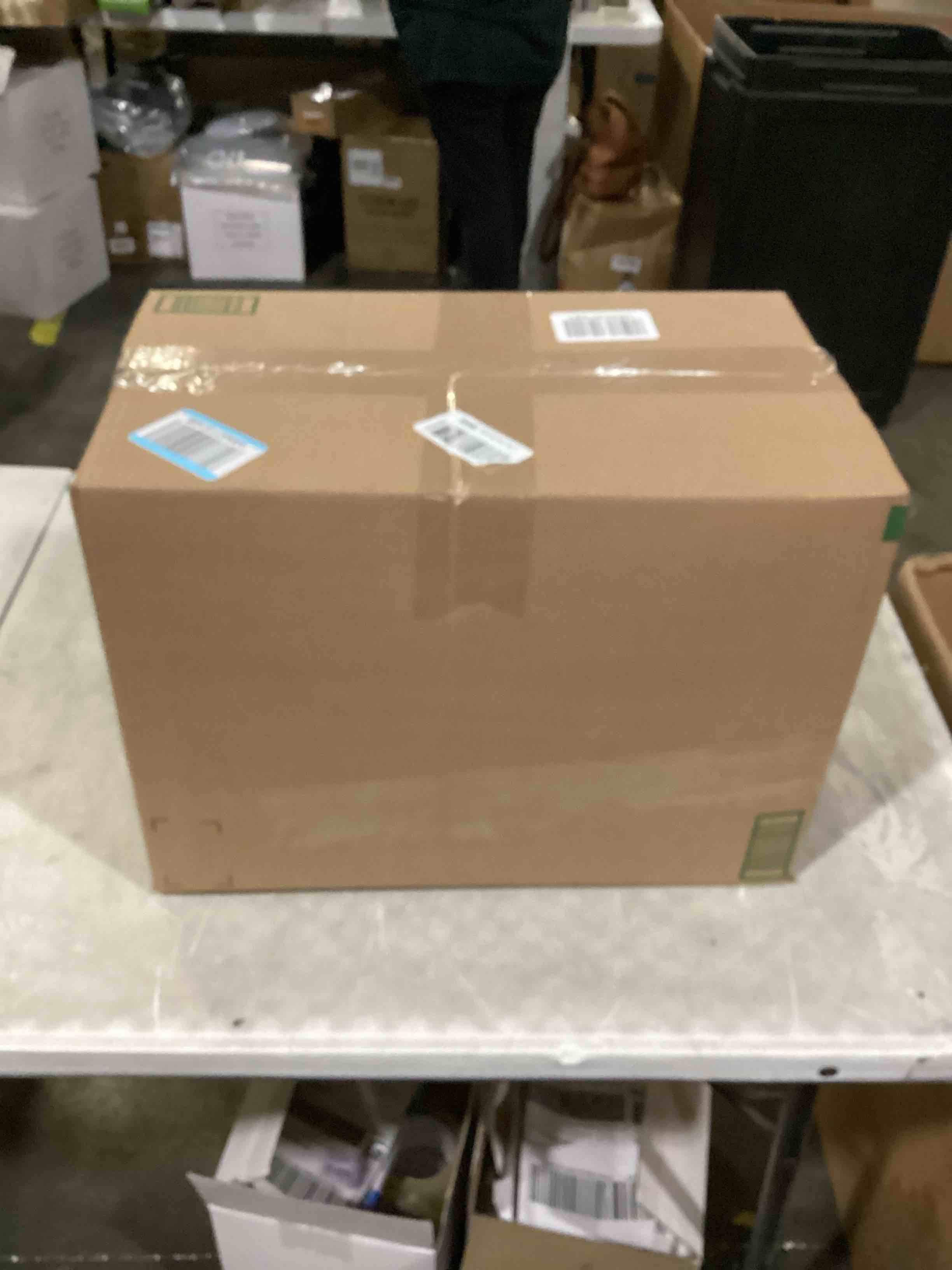 https://s3.amazonaws.com/lotting-images-prod/bidfta/YEL5834462_1724931968412.jpeg