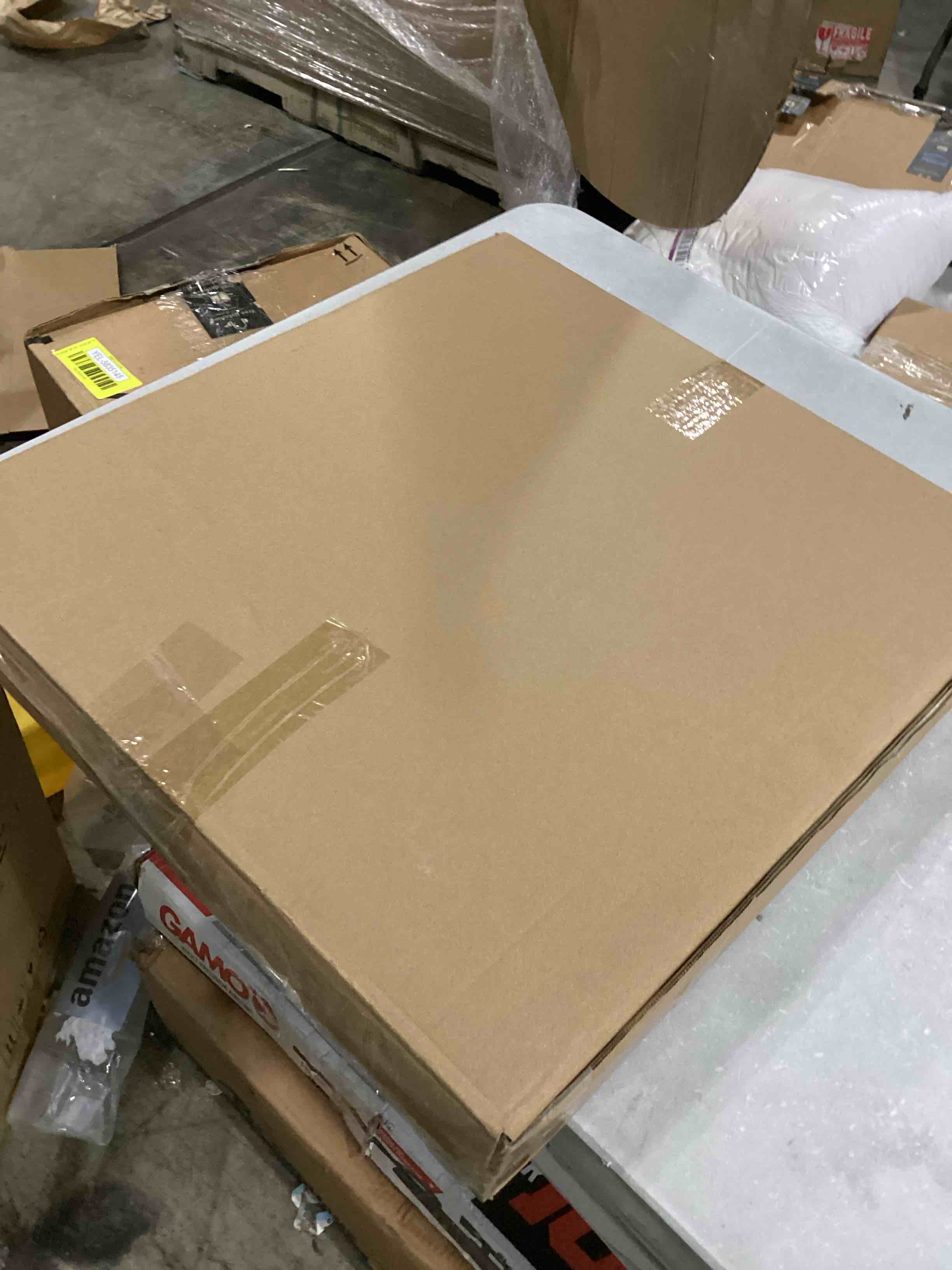 https://s3.amazonaws.com/lotting-images-prod/bidfta/YEL5835193_1726850045953.jpeg