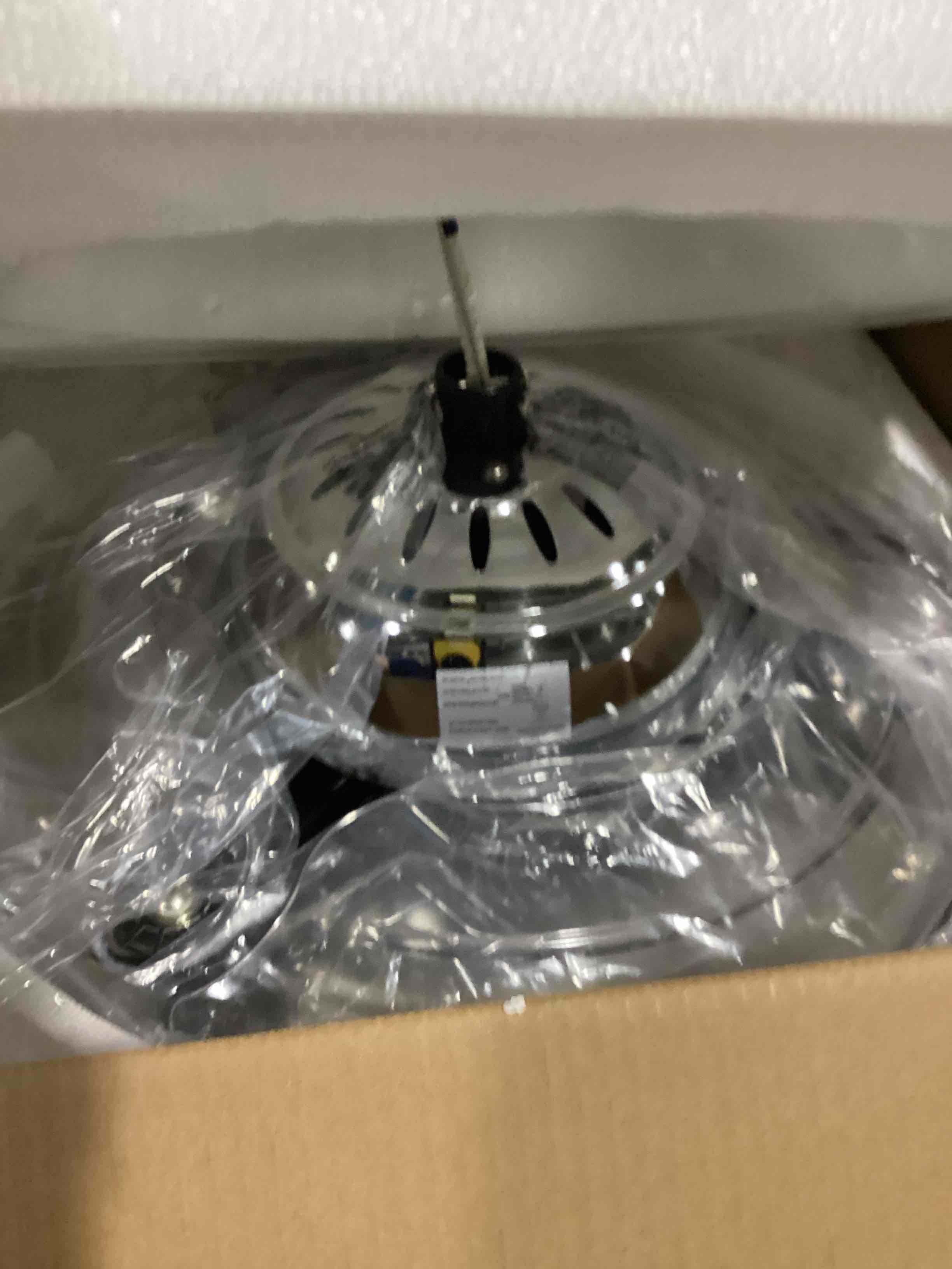 https://s3.amazonaws.com/lotting-images-prod/bidfta/YEL5835824_1722963527126.jpeg