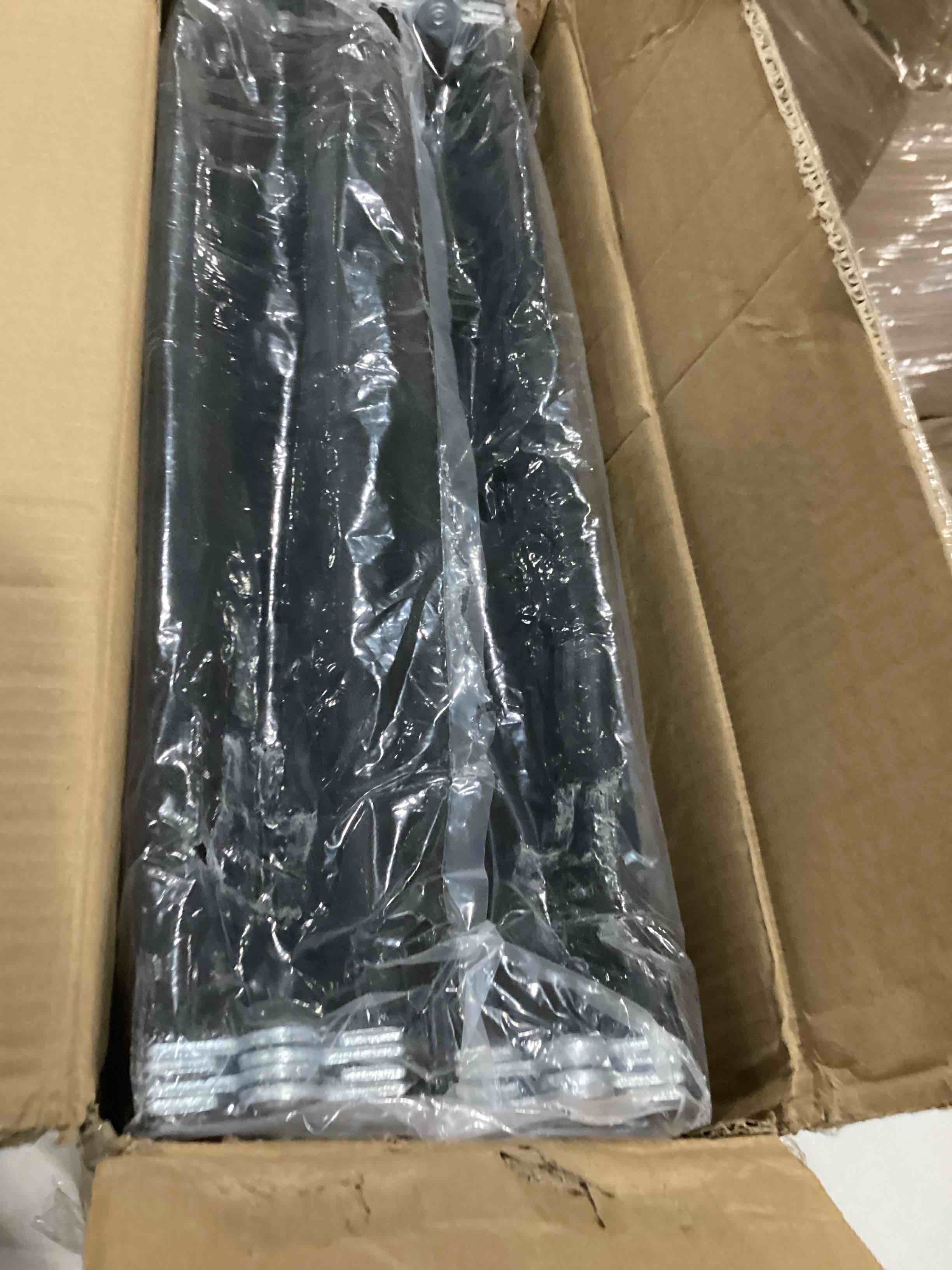 https://s3.amazonaws.com/lotting-images-prod/bidfta/YEL5836403_1723726940588.jpeg