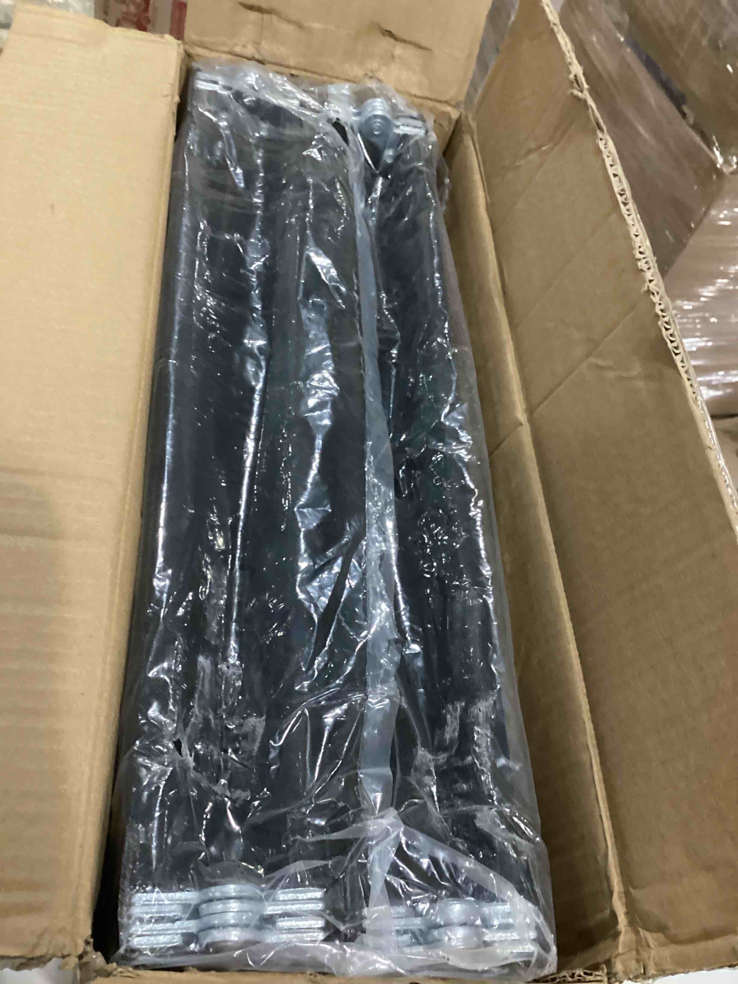 https://s3.amazonaws.com/lotting-images-prod/bidfta/YEL5836403_1723726942419.jpeg
