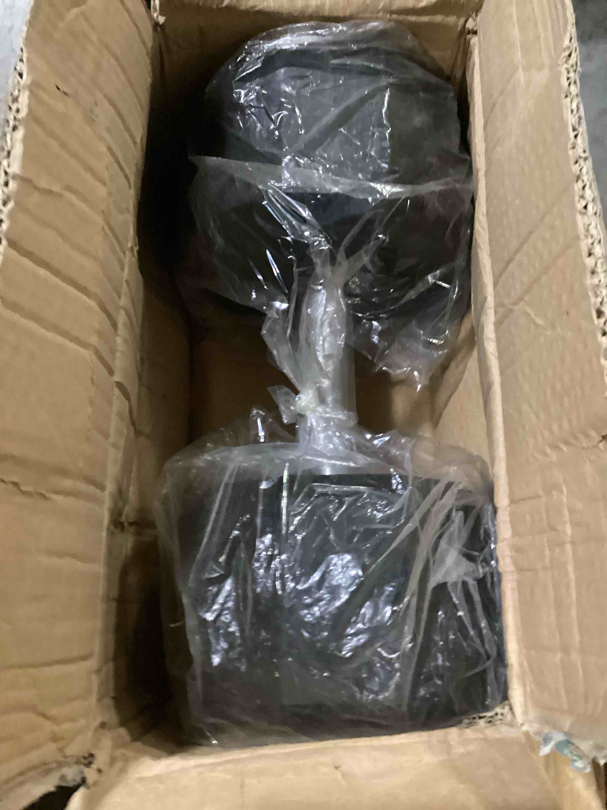https://s3.amazonaws.com/lotting-images-prod/bidfta/YEL5837802_1722864203452.jpeg