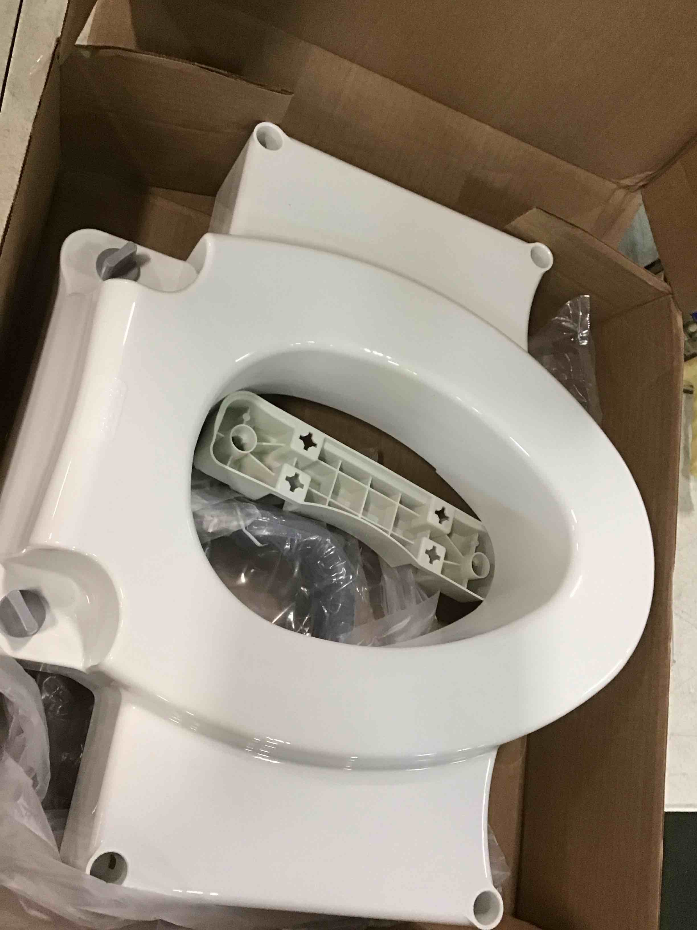 https://s3.amazonaws.com/lotting-images-prod/bidfta/YEL5839957_1703345081616.jpeg