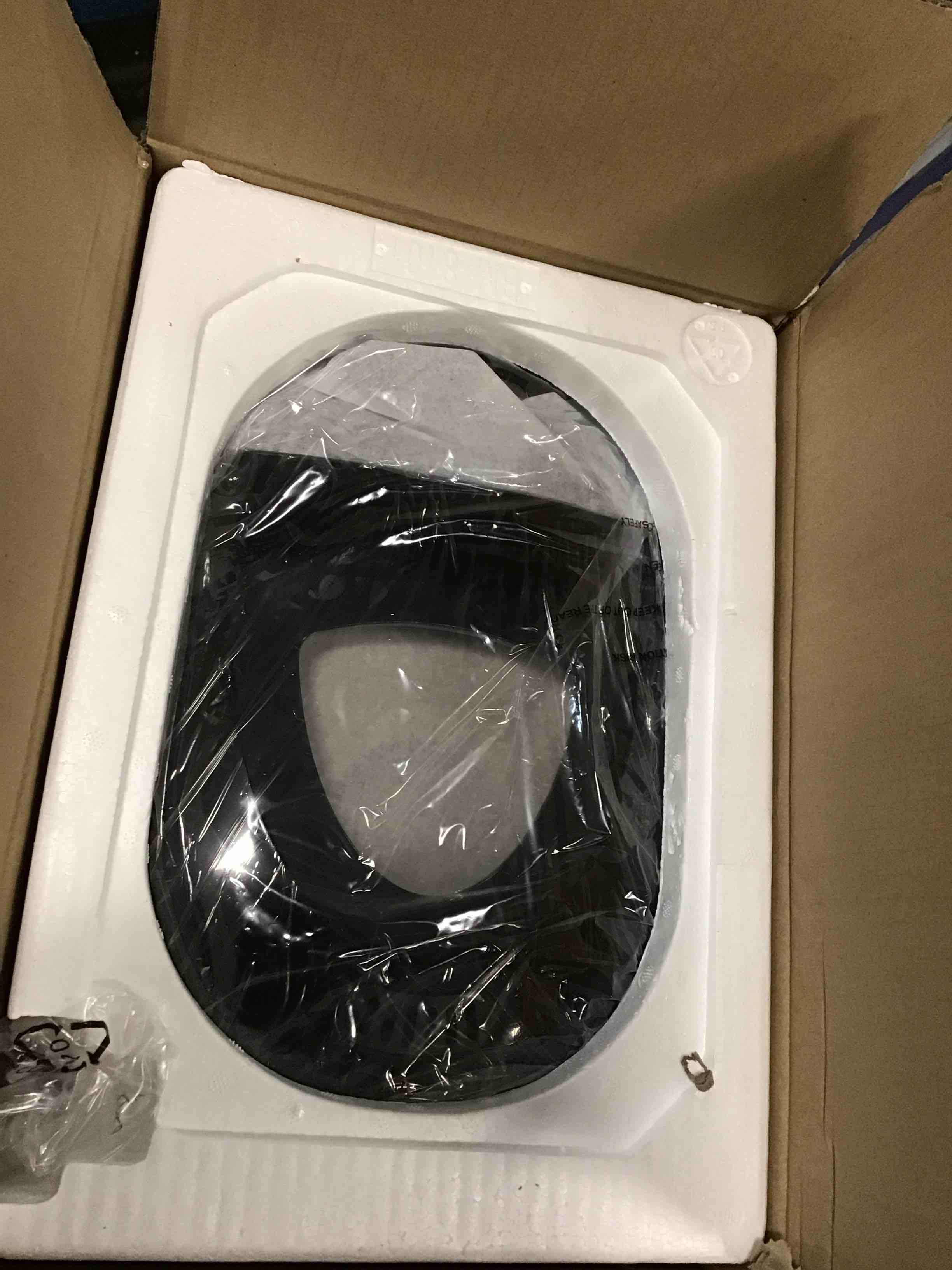 https://s3.amazonaws.com/lotting-images-prod/bidfta/YEL5840262_1703601559638.jpeg