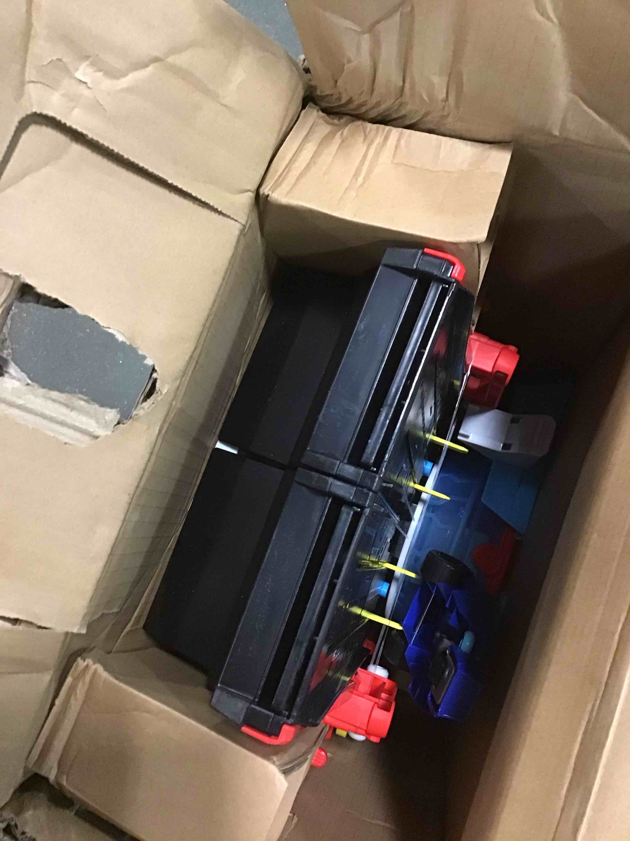 https://s3.amazonaws.com/lotting-images-prod/bidfta/YEL5840336_1703609314454.jpeg
