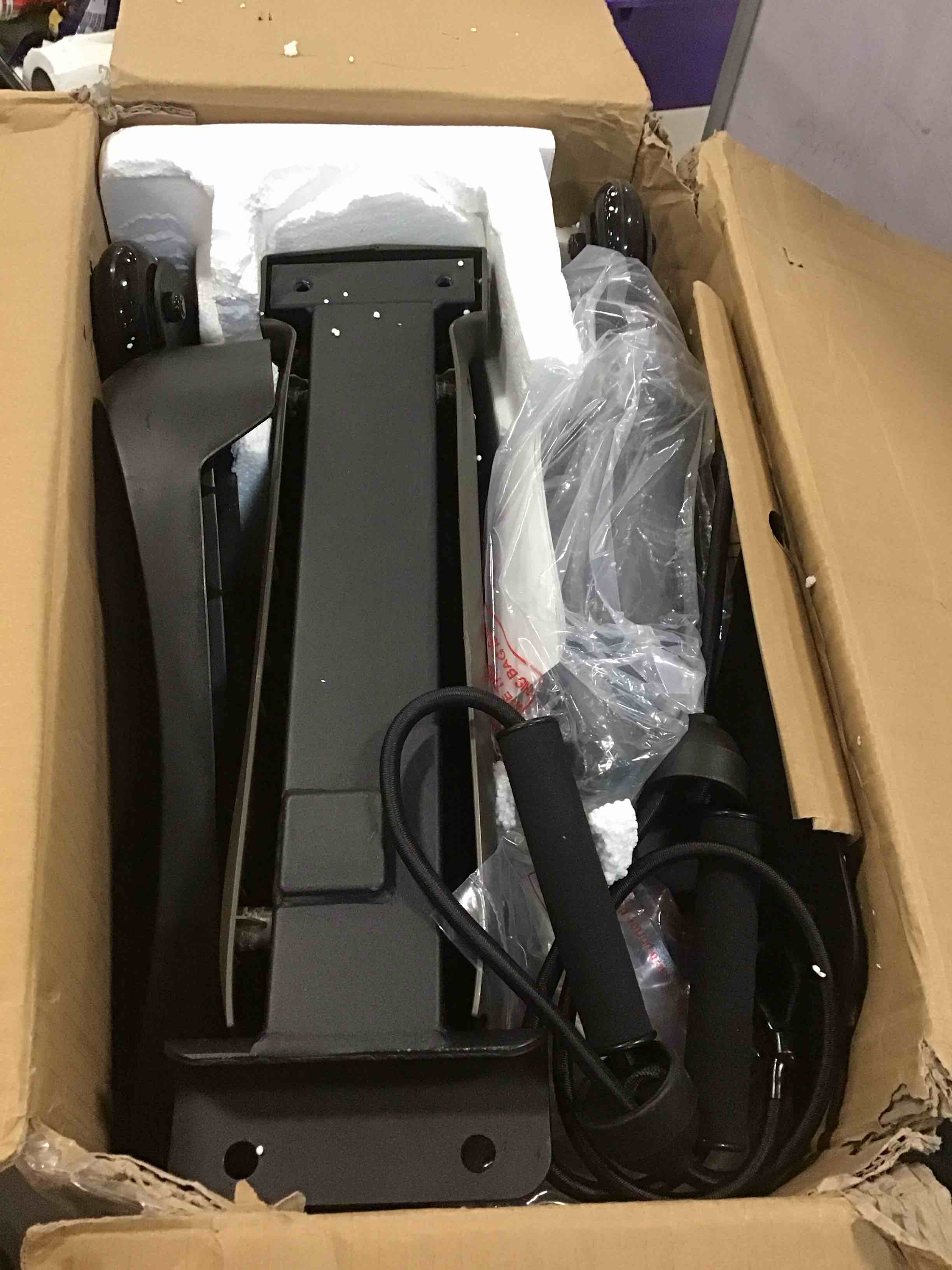 https://s3.amazonaws.com/lotting-images-prod/bidfta/YEL5840819_1703782155738.jpeg