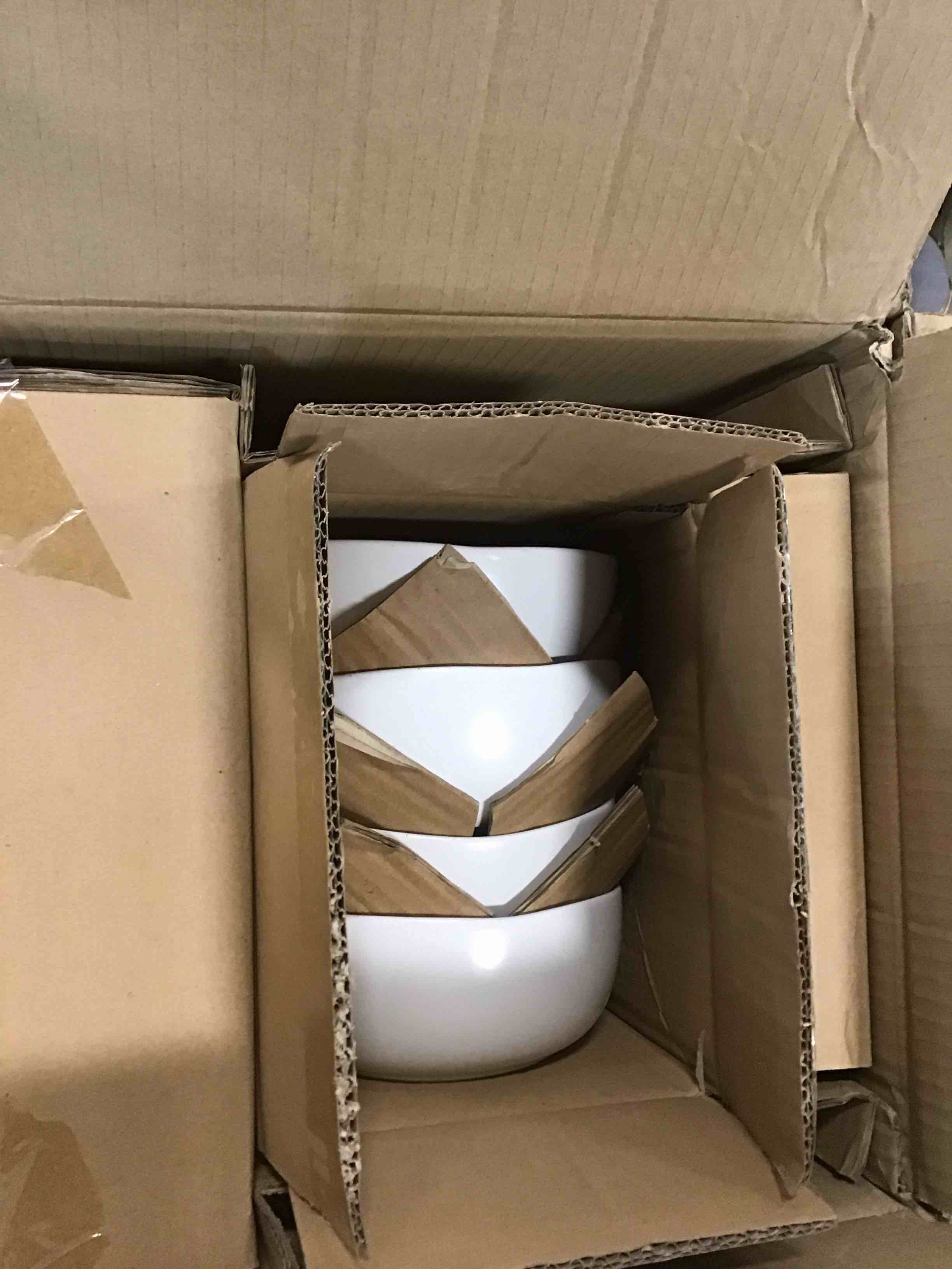 https://s3.amazonaws.com/lotting-images-prod/bidfta/YEL5840821_1703782317076.jpeg