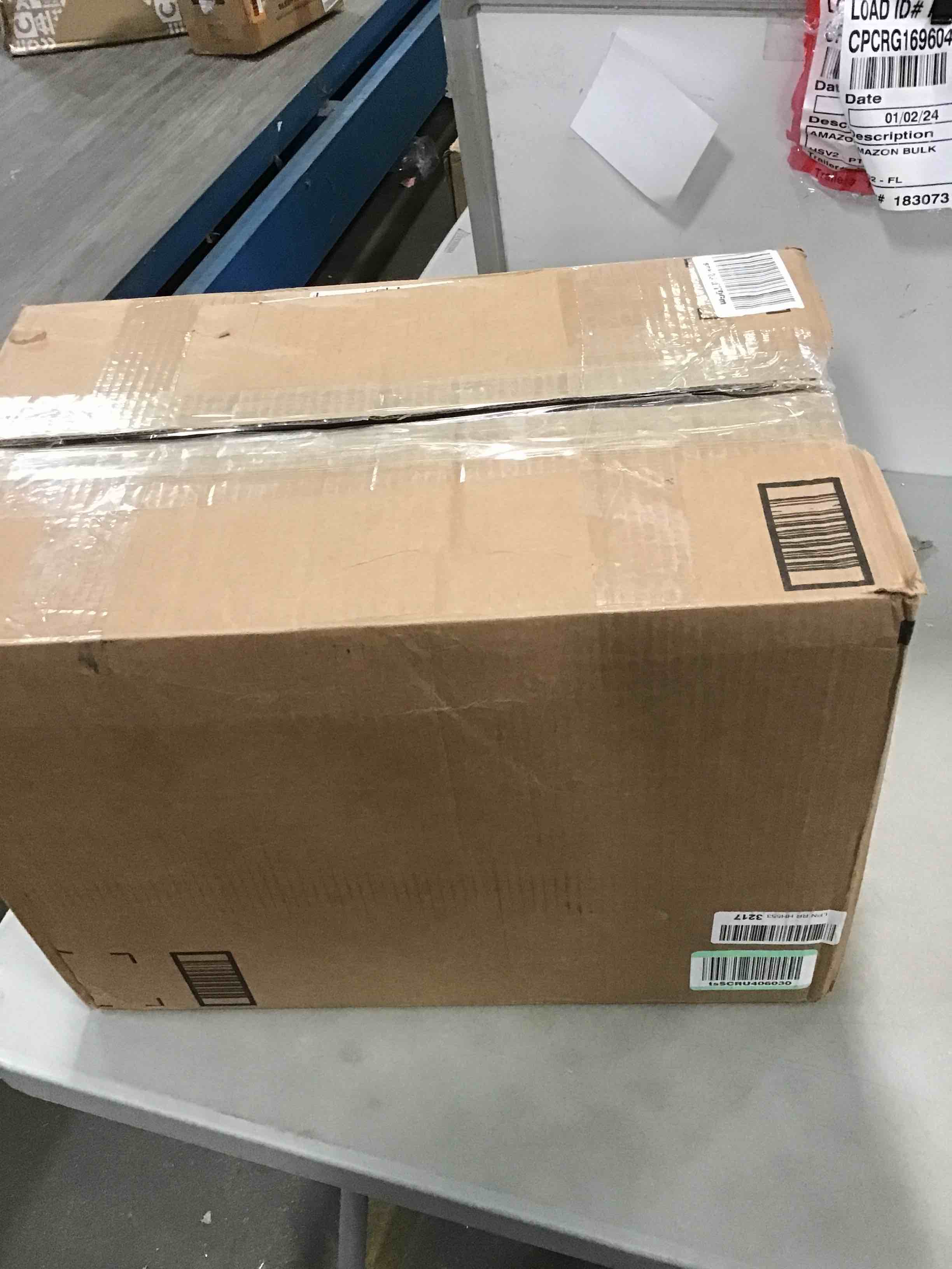https://s3.amazonaws.com/lotting-images-prod/bidfta/YEL5843387_1704388836364.jpeg