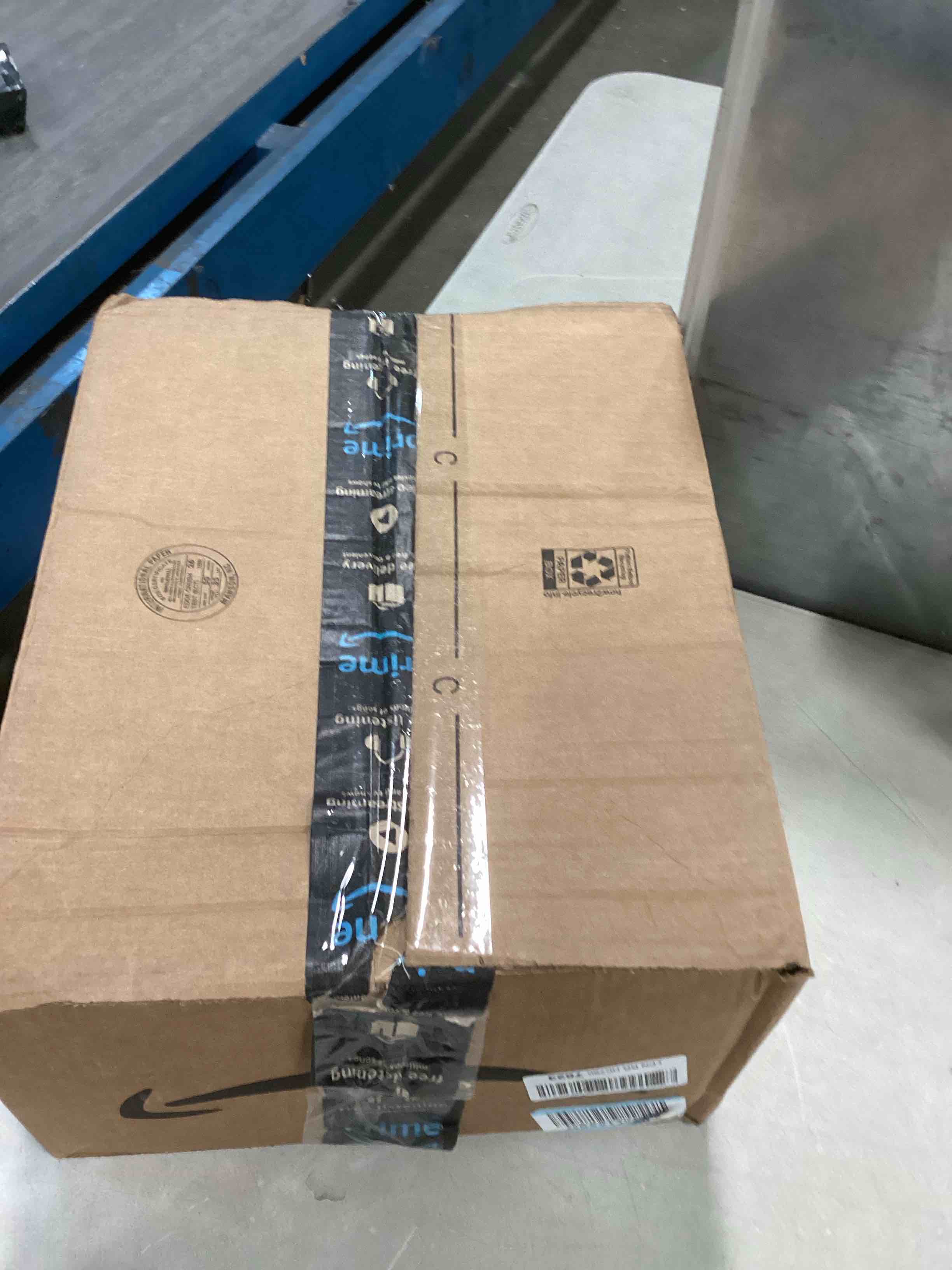 https://s3.amazonaws.com/lotting-images-prod/bidfta/YEL5844309_1704901598263.jpeg