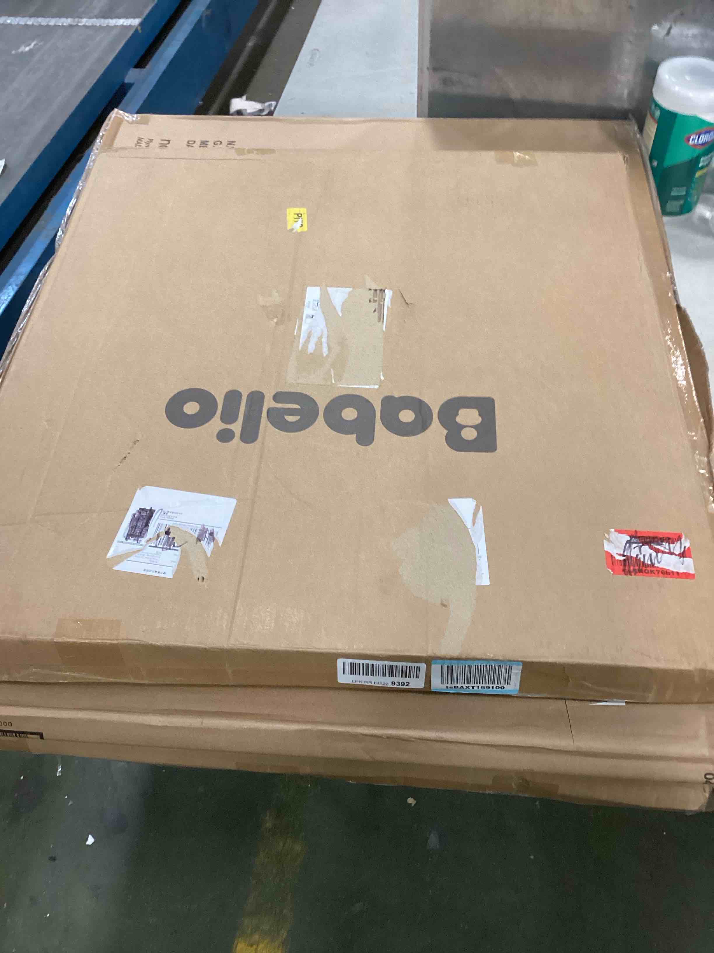 https://s3.amazonaws.com/lotting-images-prod/bidfta/YEL5844333_1704905087264.jpeg